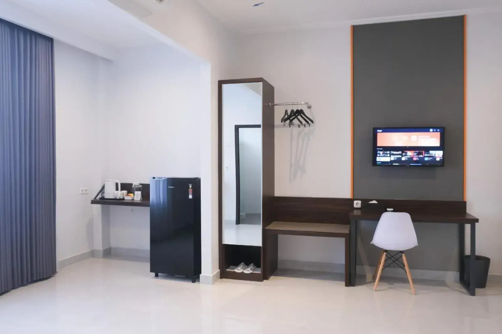 Deluxe Triple Room in Atap Biru Residence Deluxe Triple Room in Atap Biru Residence