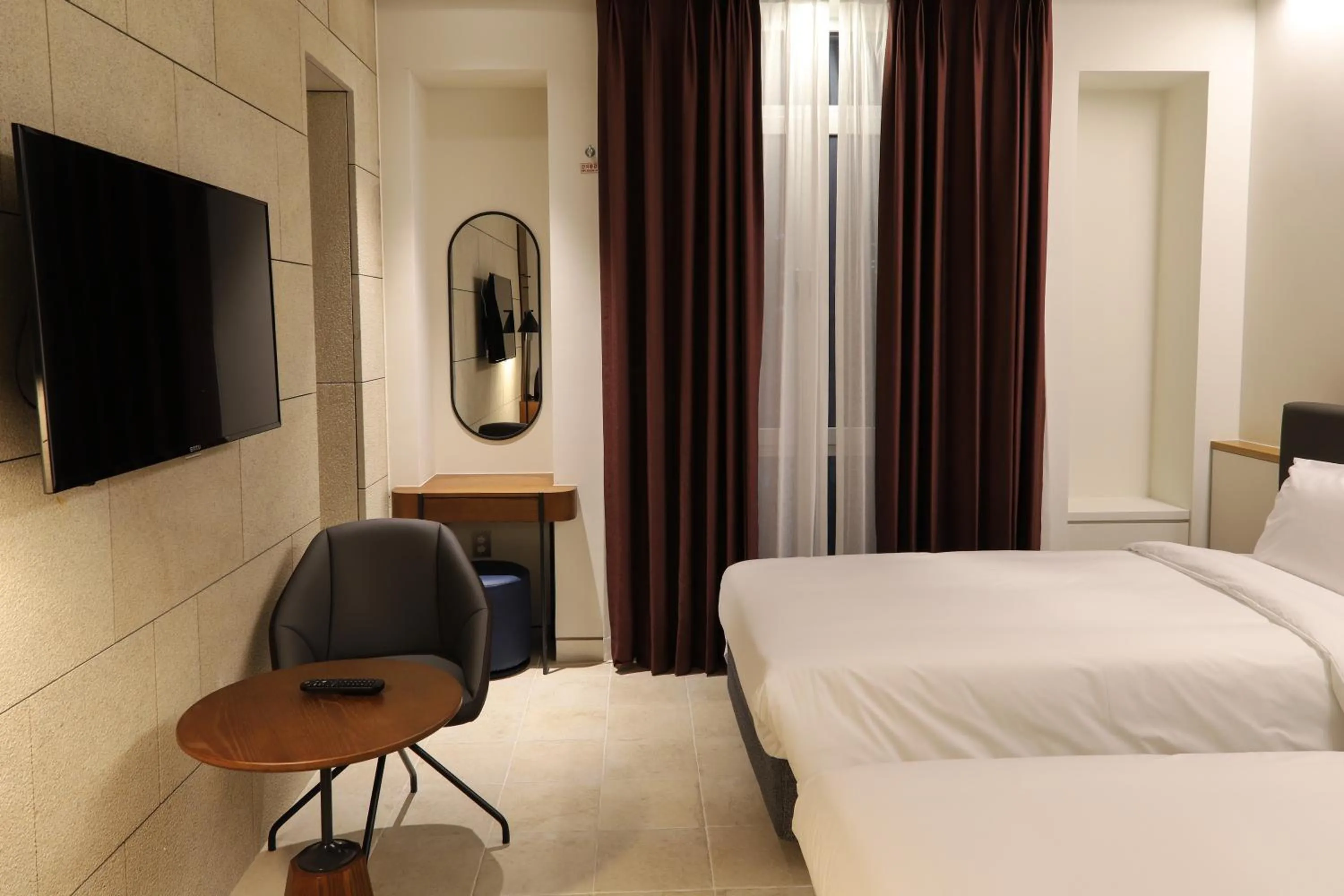 Bed in LE SEOUL HOTEL