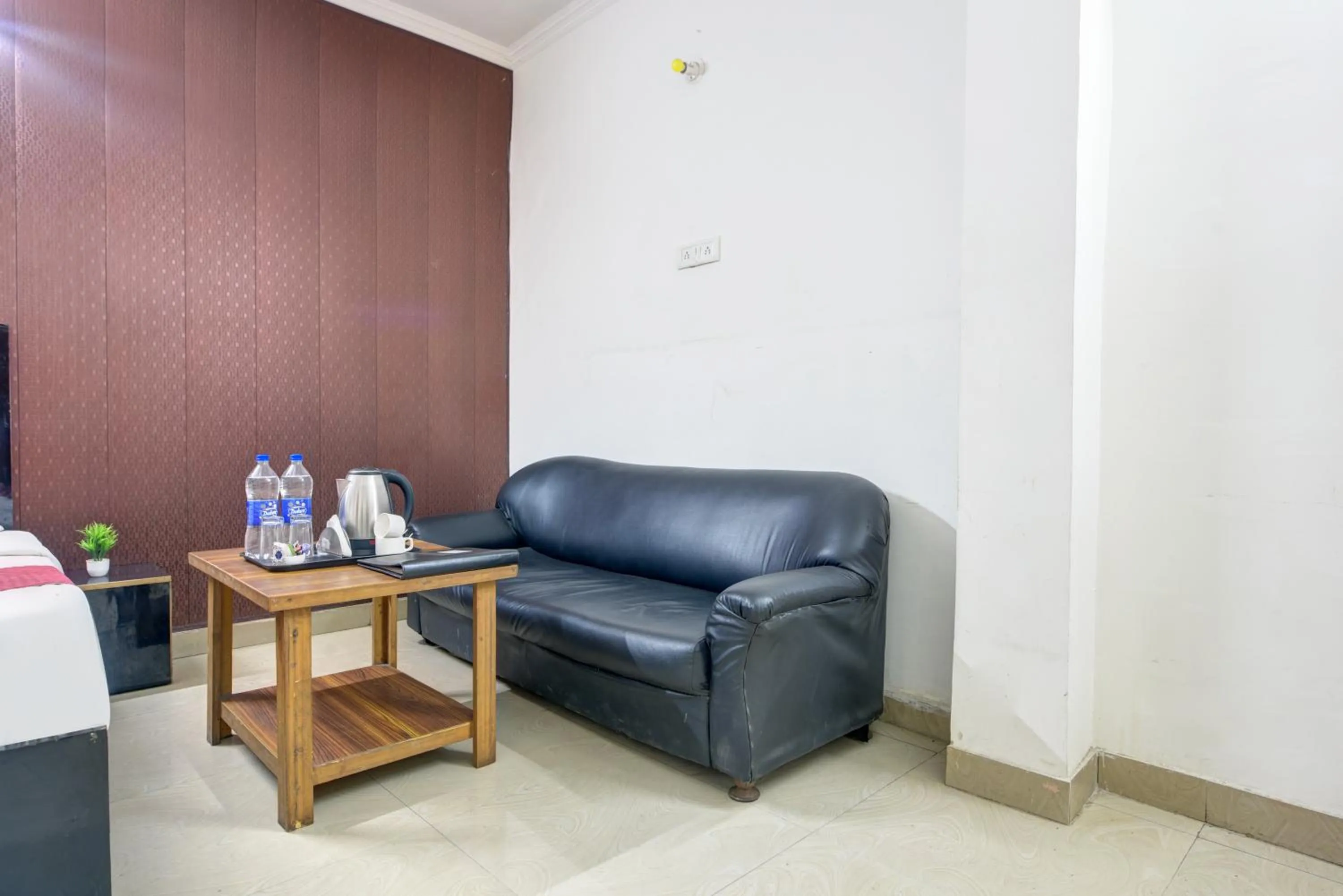 Hotel Quadis - Noida sec 15