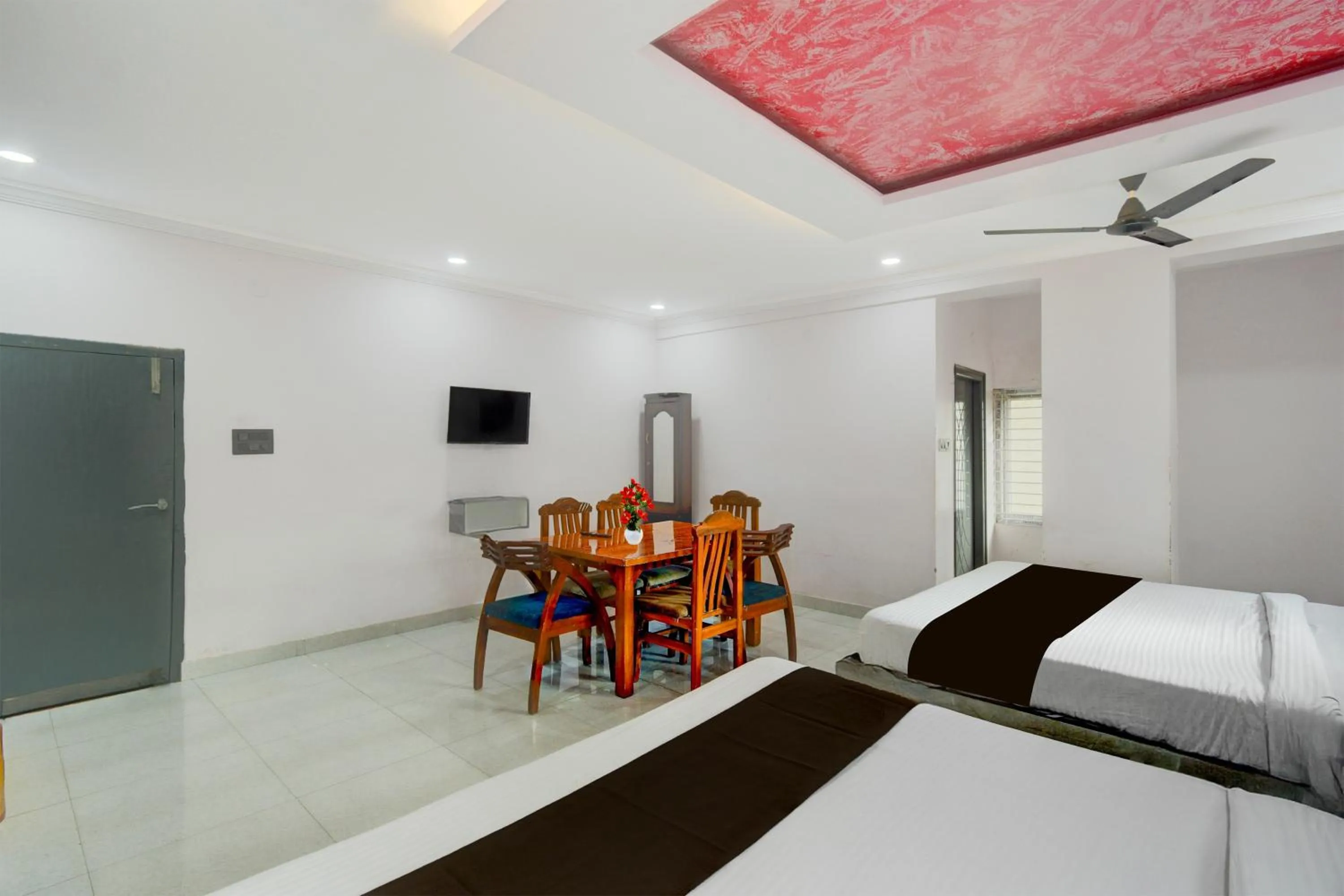 Bedroom, Bed in Super Collection O Karmanghat Bus Terminal Hyderabad Formerly Hotel Chirag Stays