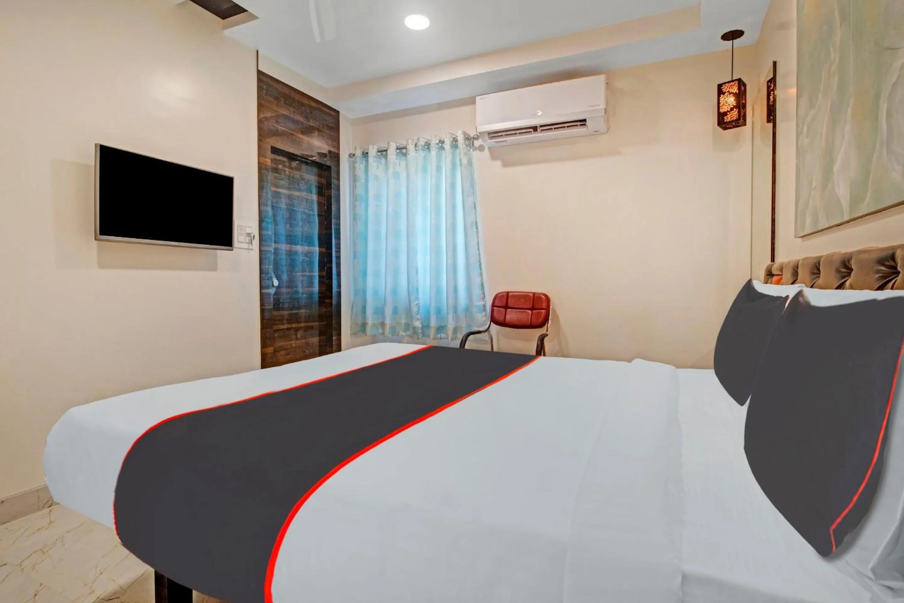 Bedroom, Bed in Super Collection O Halcyon SS Grand