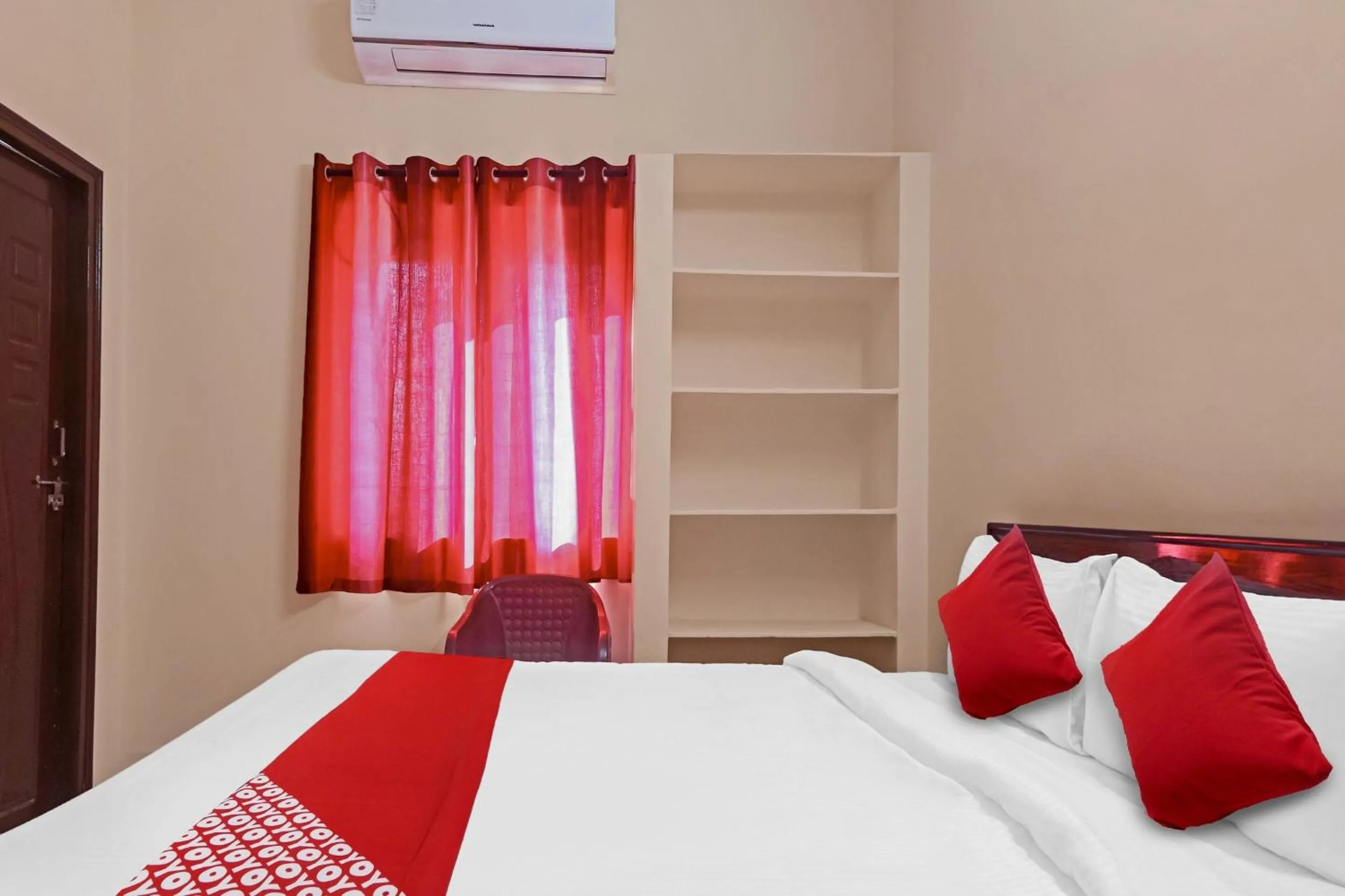 Bedroom, Bed in Hotel O Walk Inn Hotels