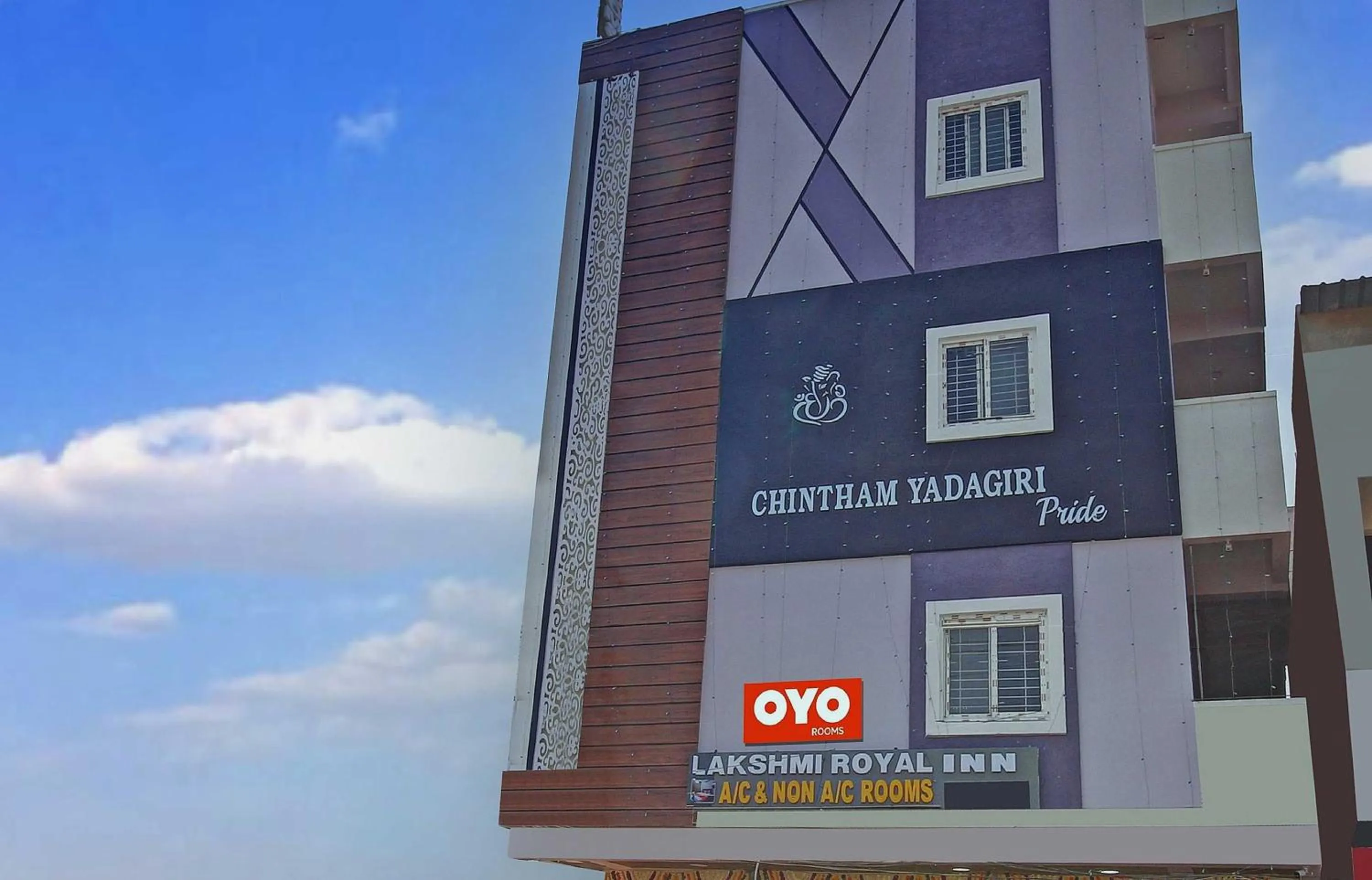 Facade/entrance in Super Hotel O Lakshmi Royal Inn