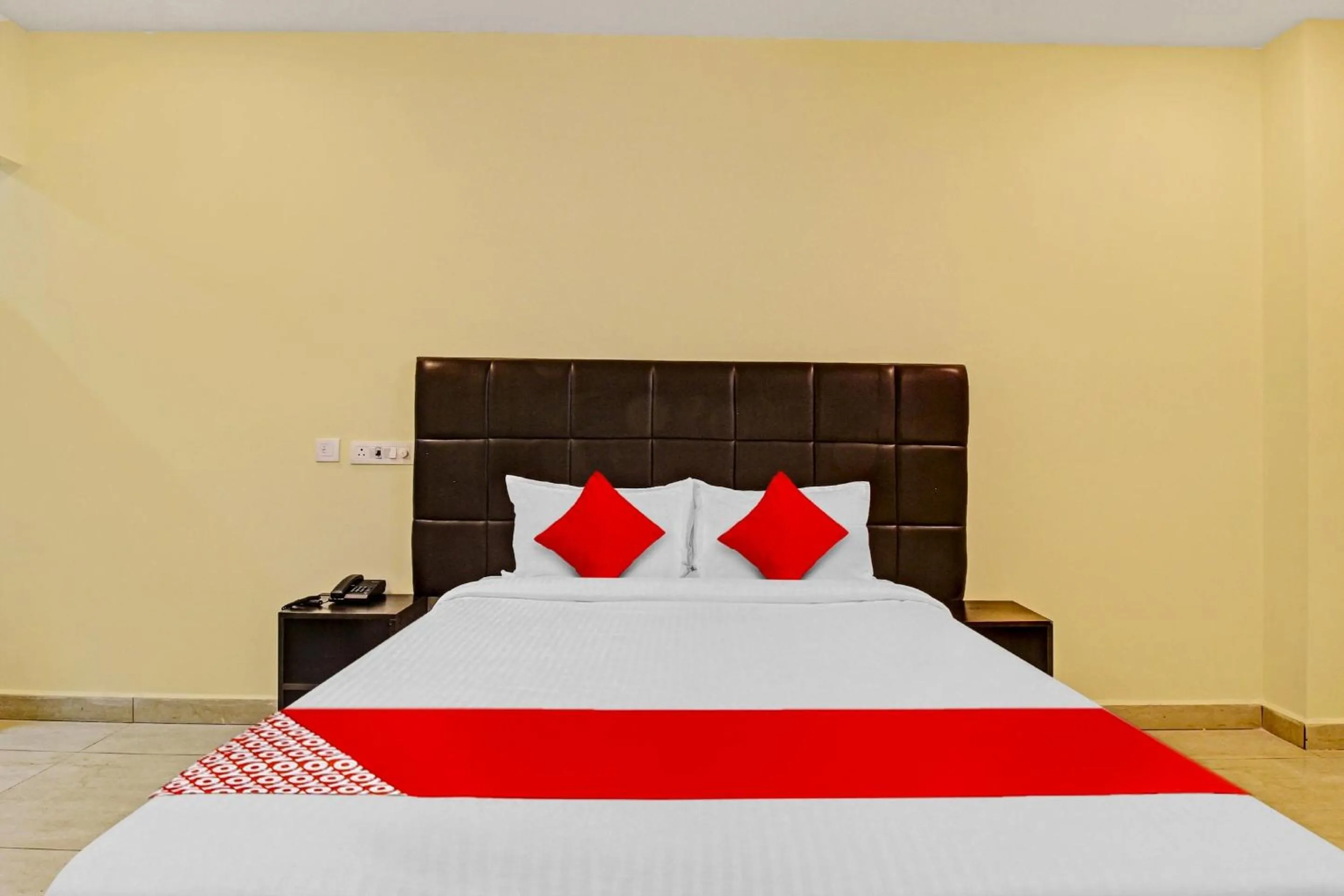 Bedroom in Super Hotel O Lakshmi Royal Inn