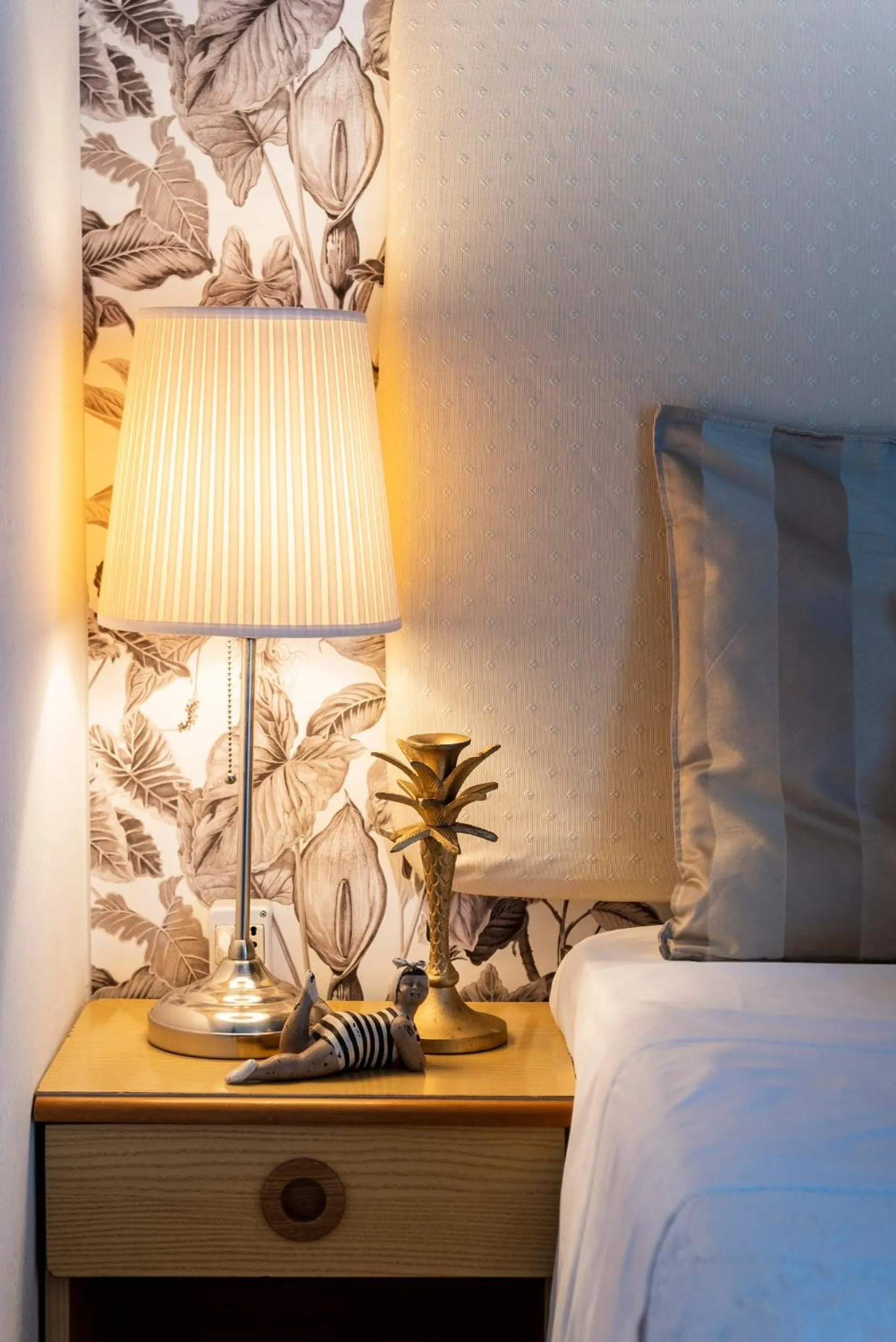 Bed in Hotel Maarea