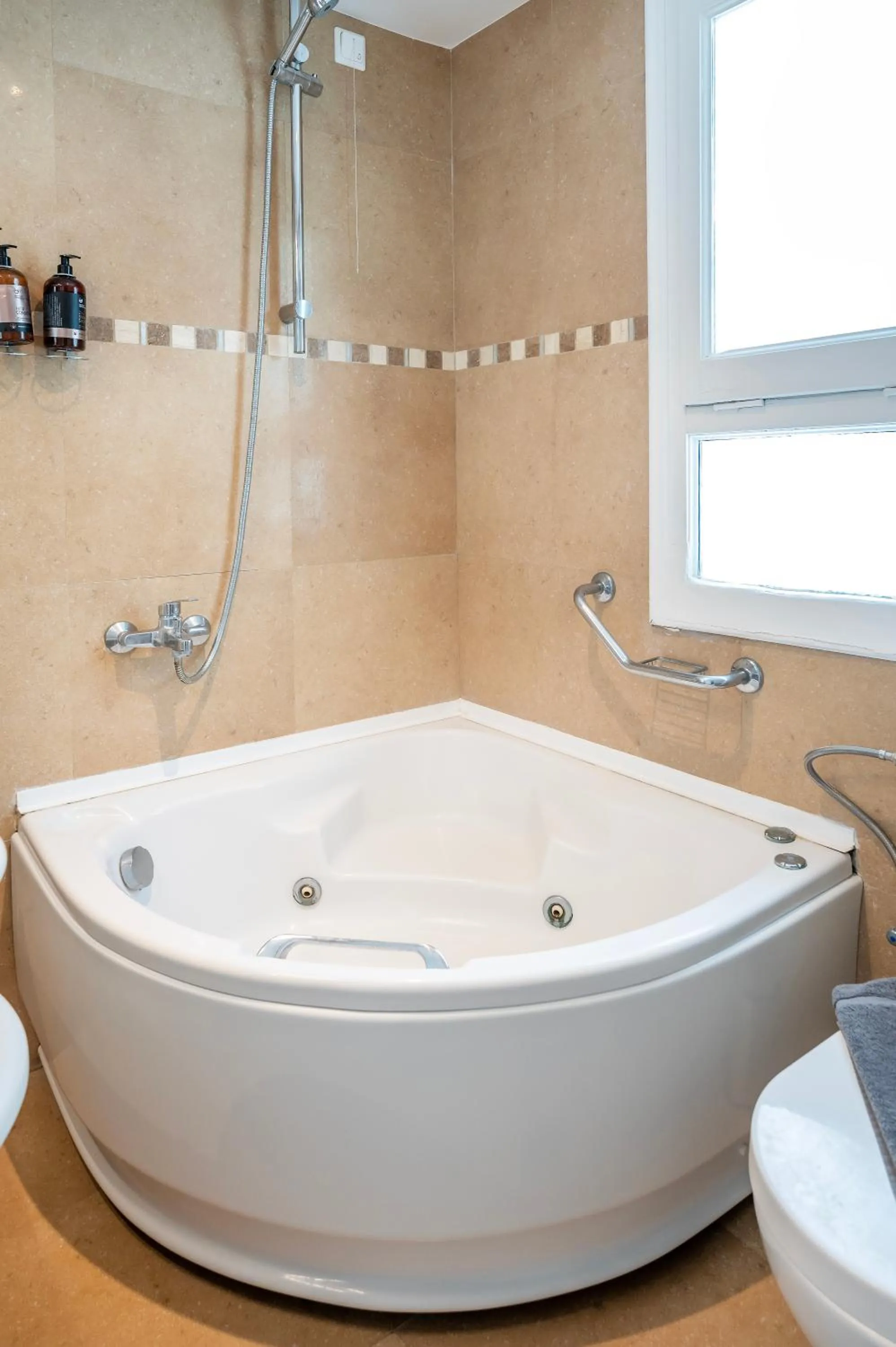 Bathroom in Smy Santorini Suites & Villas