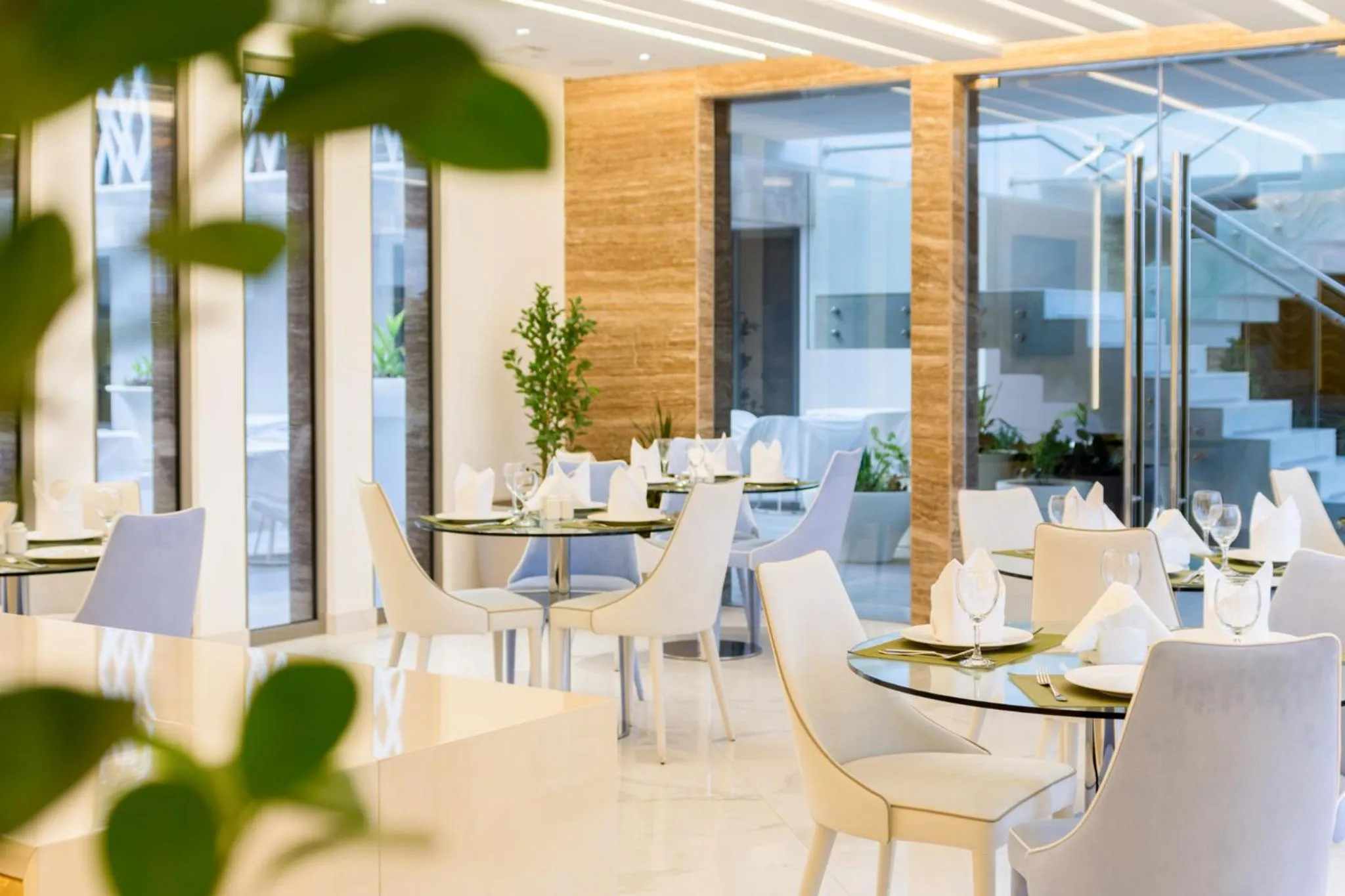 Restaurant/places to eat in Vivienda Hada Residences