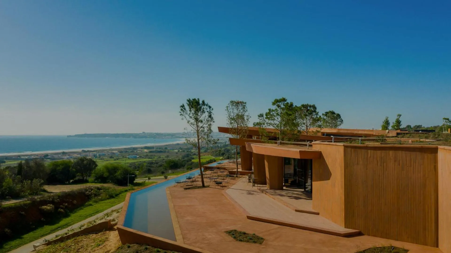 Restaurant/places to eat in Palmares Signature Apartments