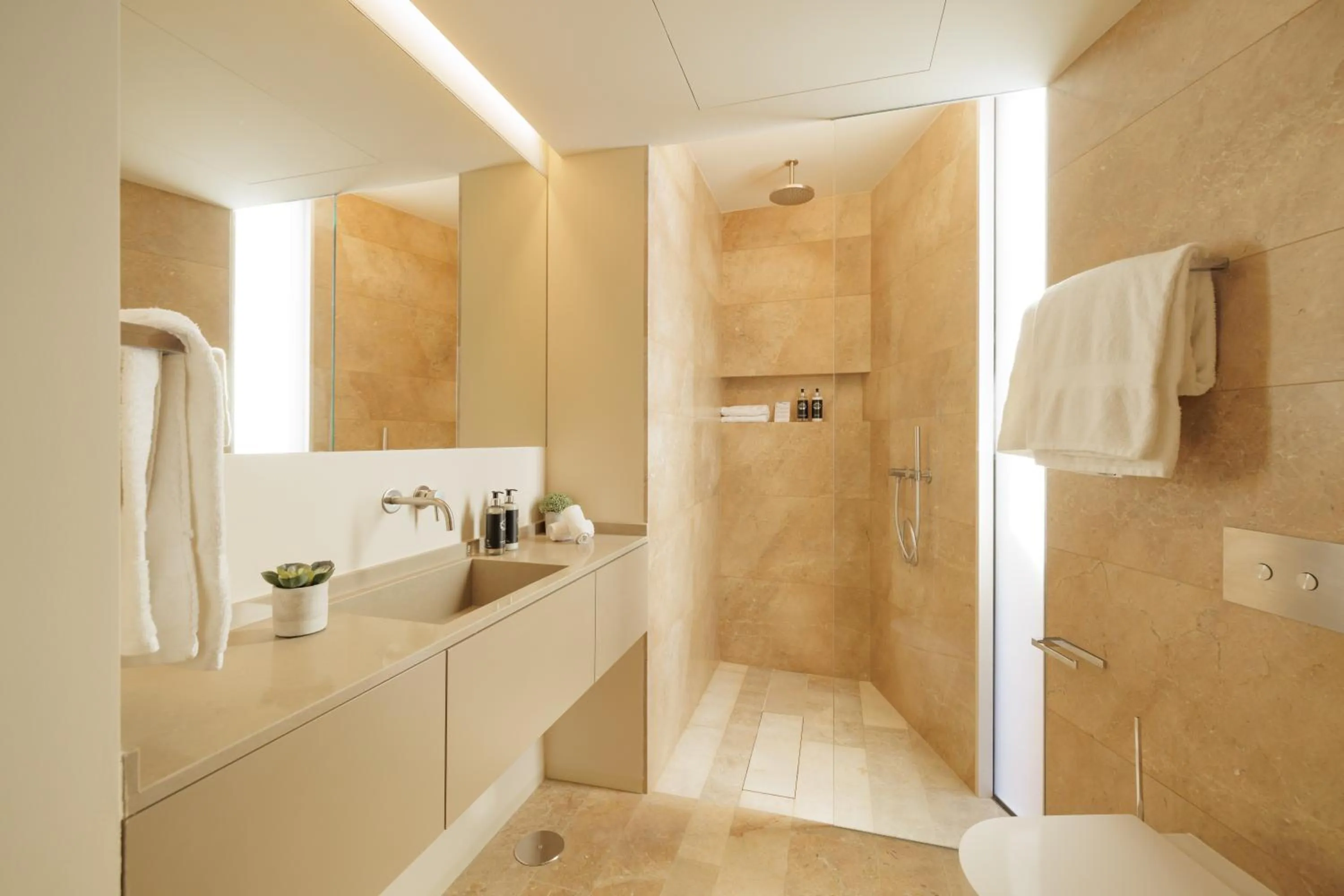 Bathroom in Palmares Signature Apartments