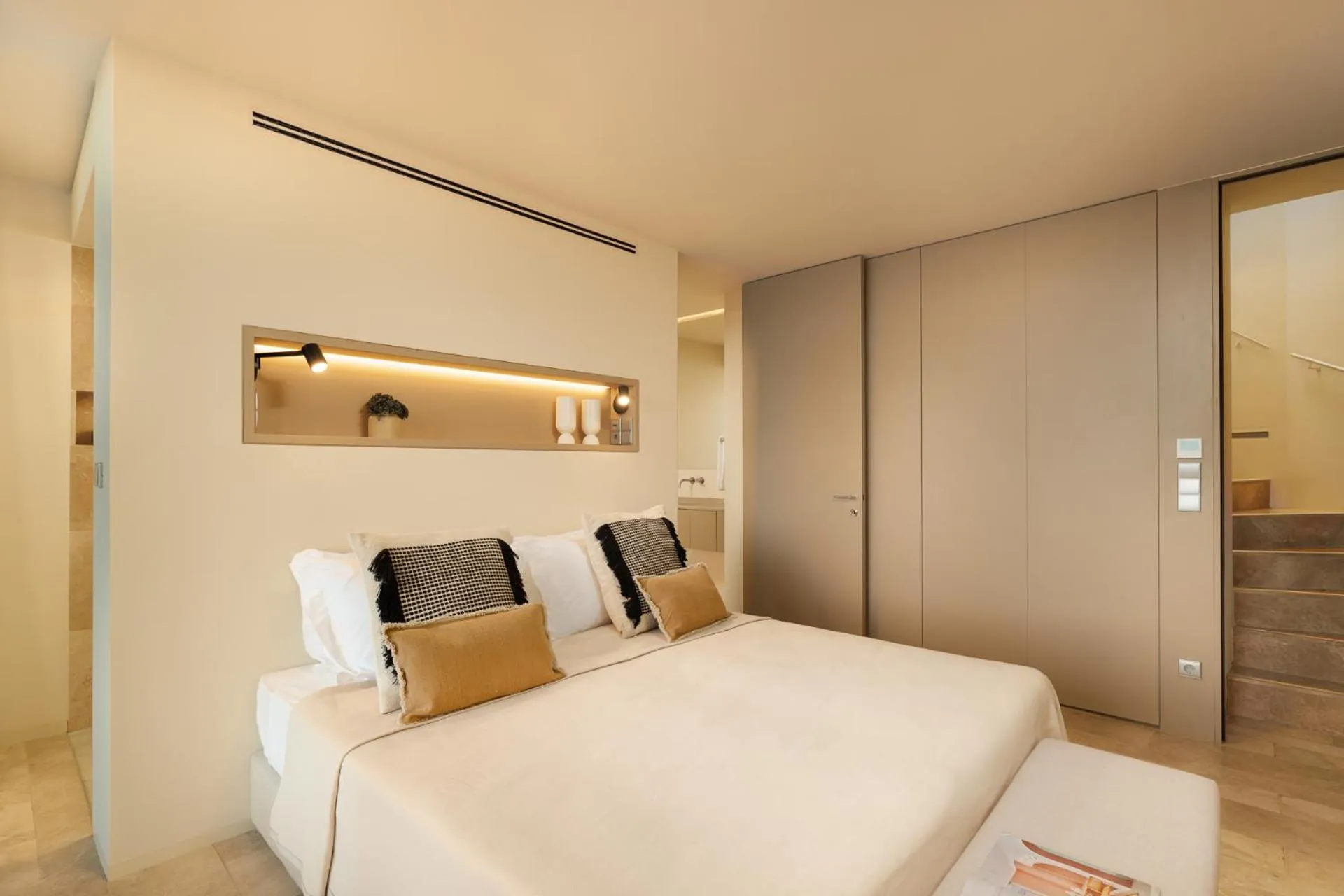 Bedroom, Bed in Palmares Signature Apartments