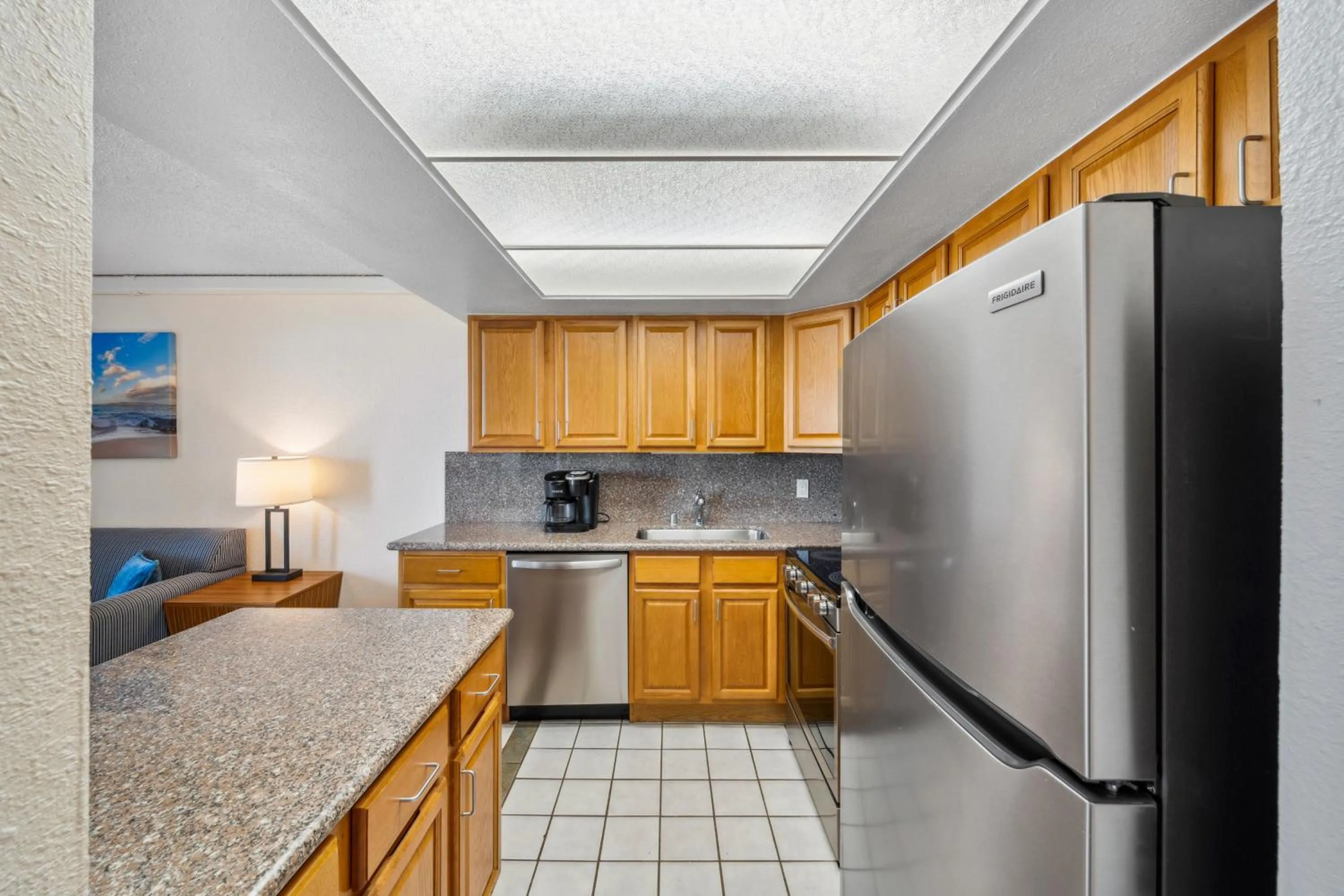 Kitchen or kitchenette in Maui Schooner Resort