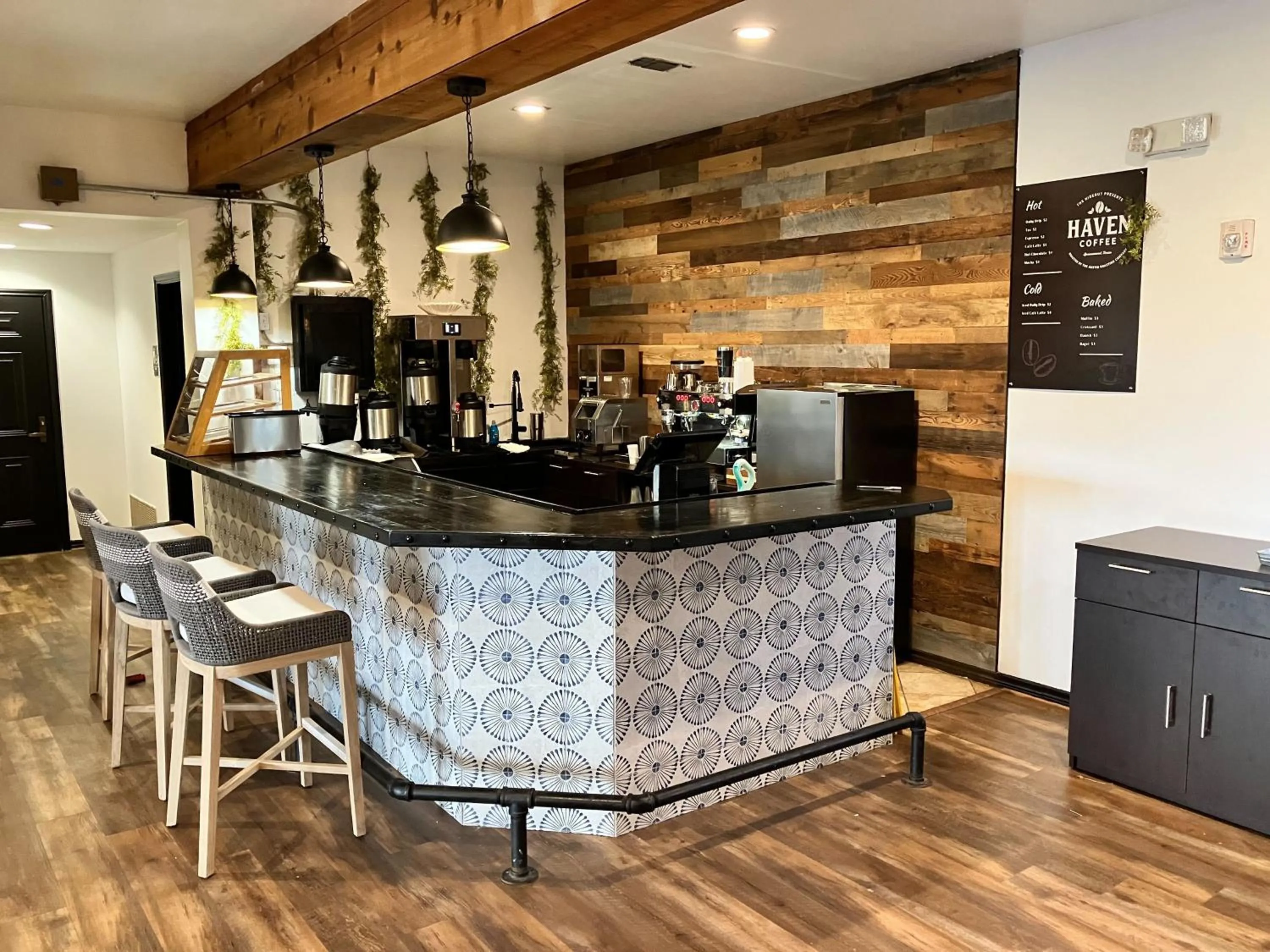 Coffee/tea facilities in The Hideout Golf Club & Resort