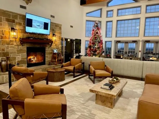 Lobby or reception in The Hideout Golf Club & Resort