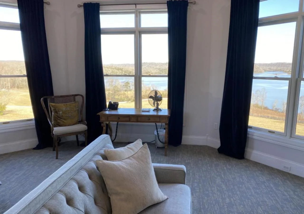 Natural landscape in Whitestone Inn