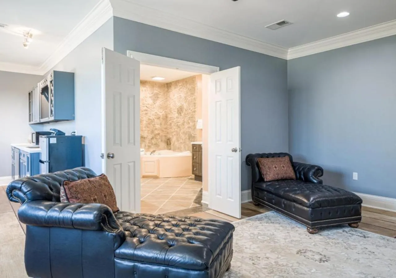 Living room in Whitestone Inn