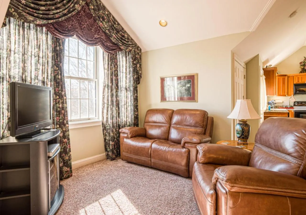 Living room in Whitestone Inn