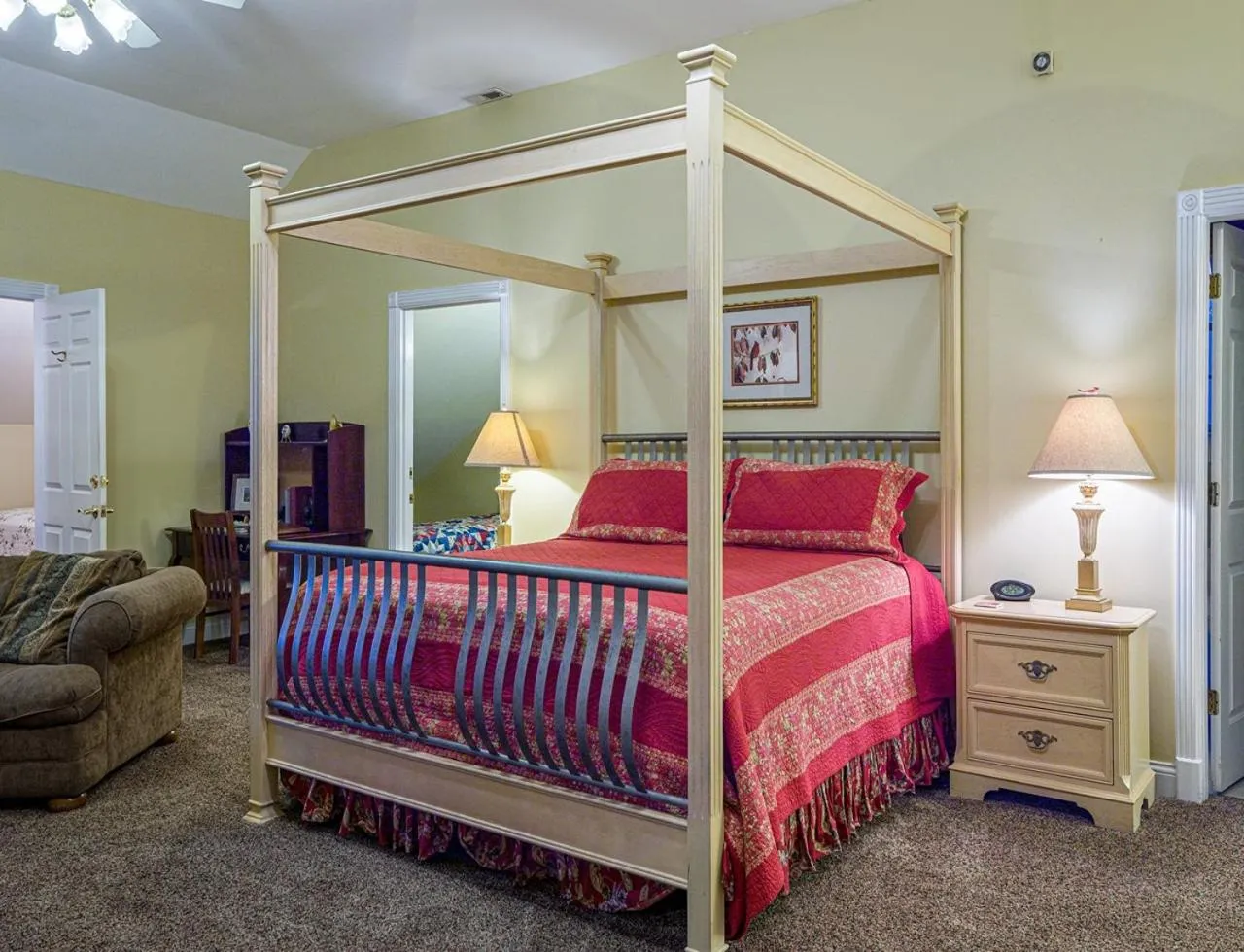 Bed in Whitestone Inn