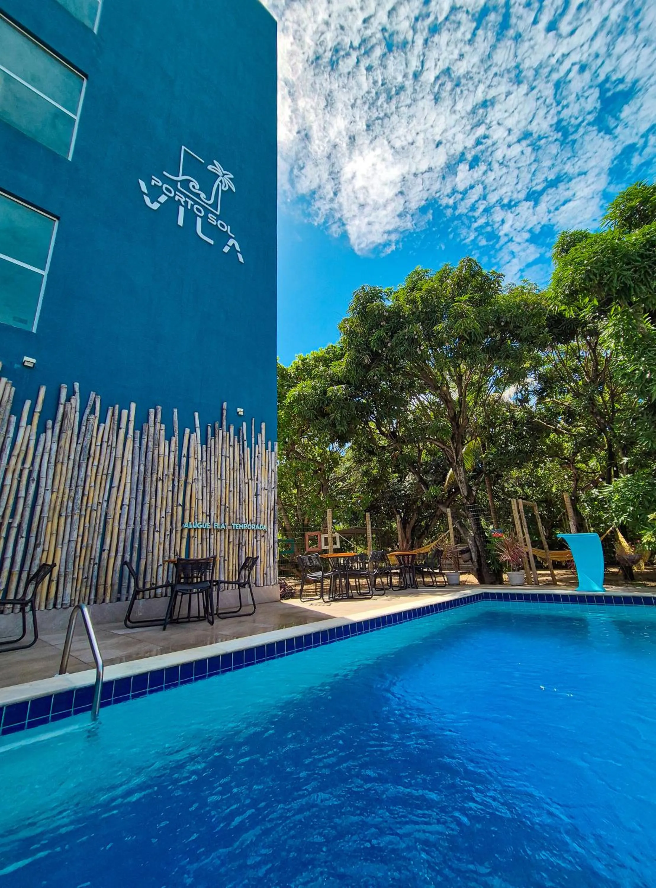 Swimming pool in Porto Vila by AFT