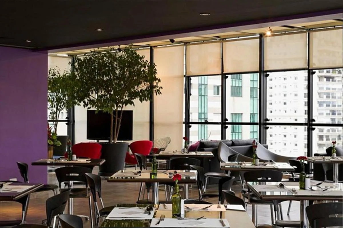 Restaurant/places to eat in Studios Hotel Address à passos da Av Faria Lima