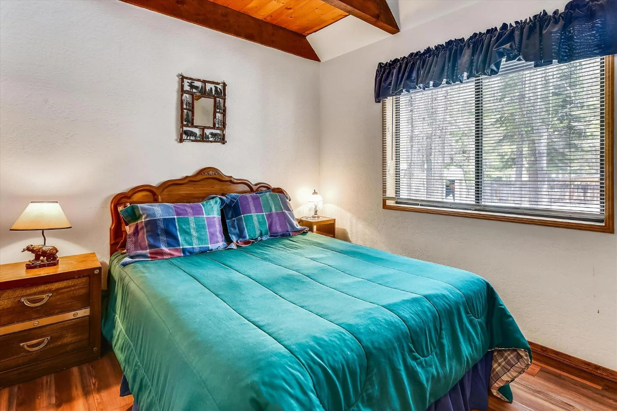 Property building in Only 7 Miles To Heavenly, Huge Deck, Pets Welcome