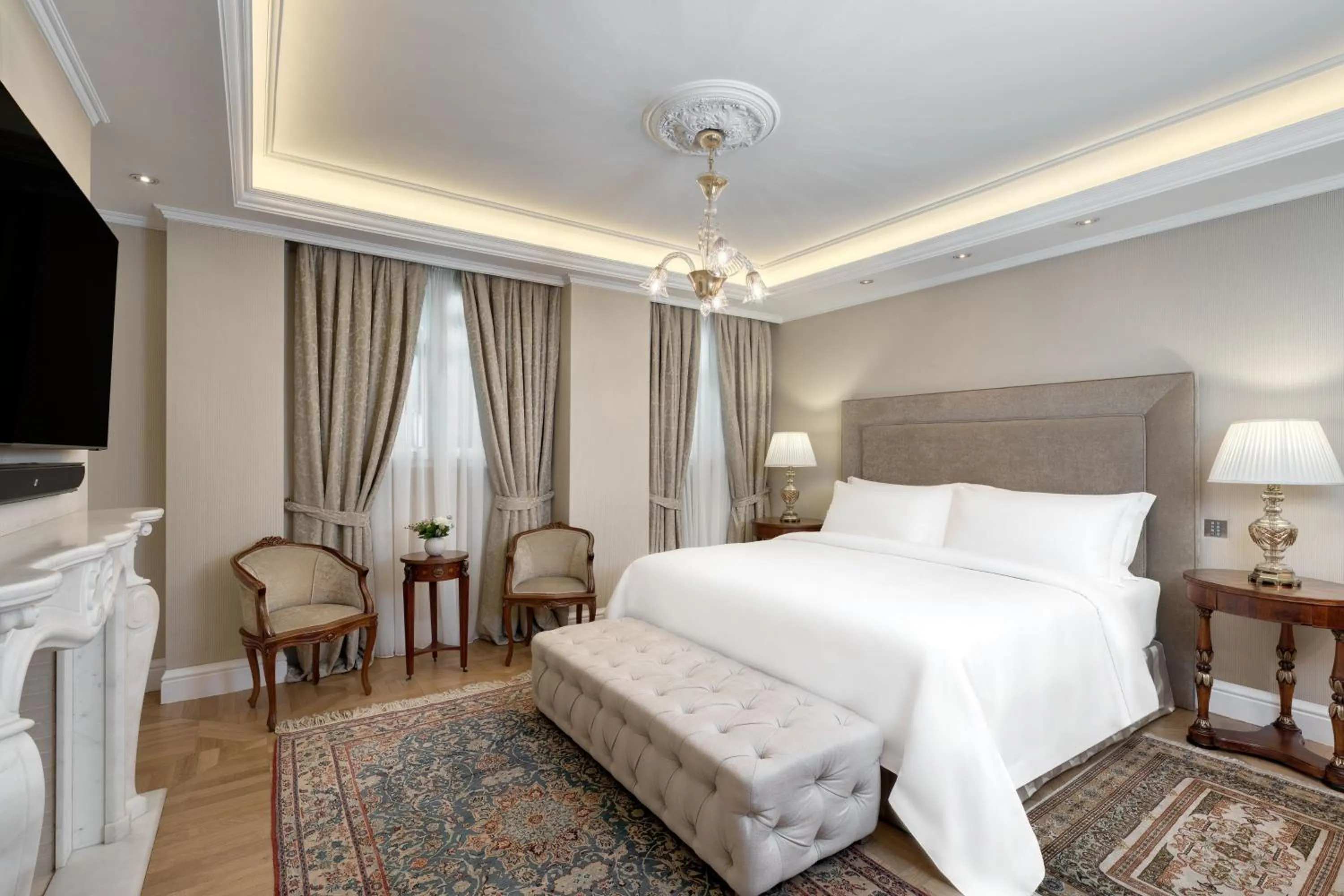 Photo of the whole room, Bed in King George, a Luxury Collection Hotel, Athens