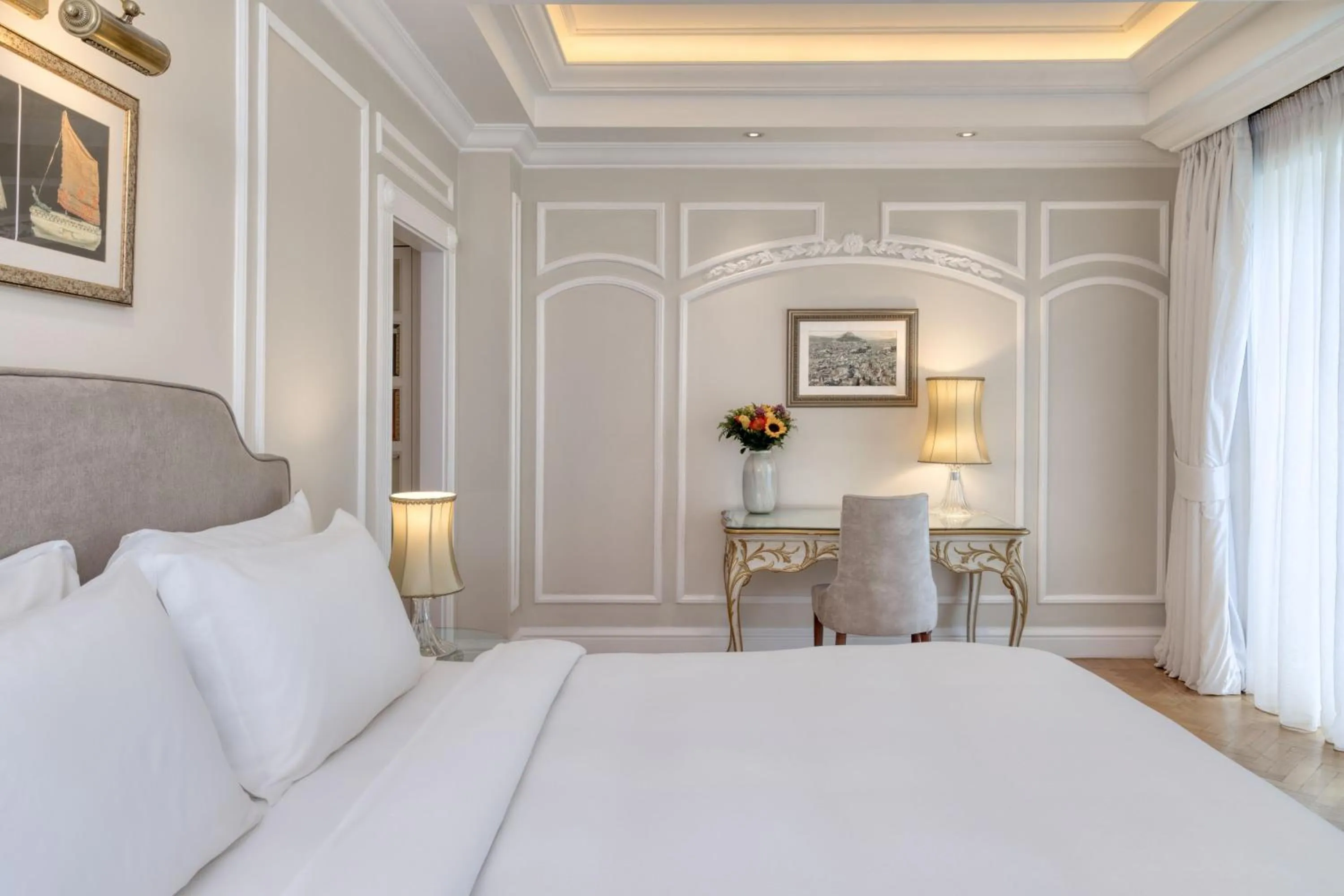 Photo of the whole room, Bed in King George, a Luxury Collection Hotel, Athens