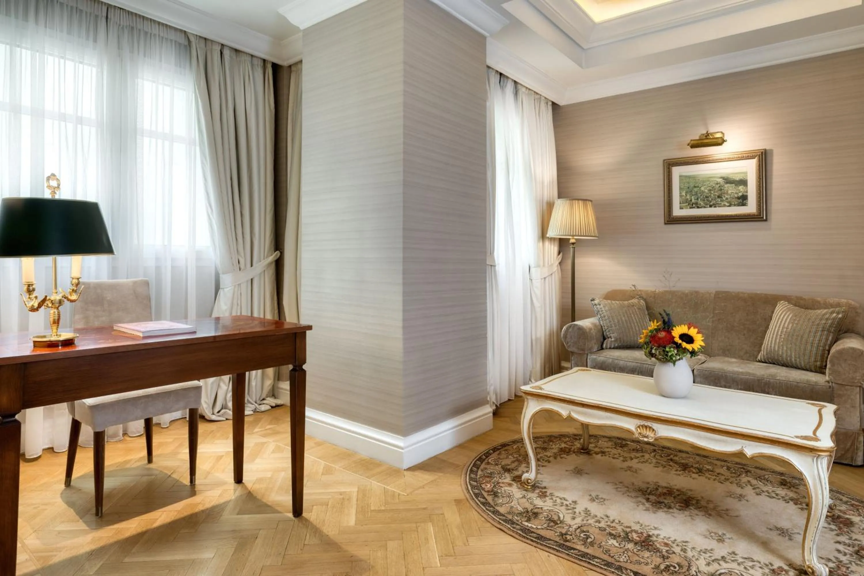 Photo of the whole room in King George, a Luxury Collection Hotel, Athens