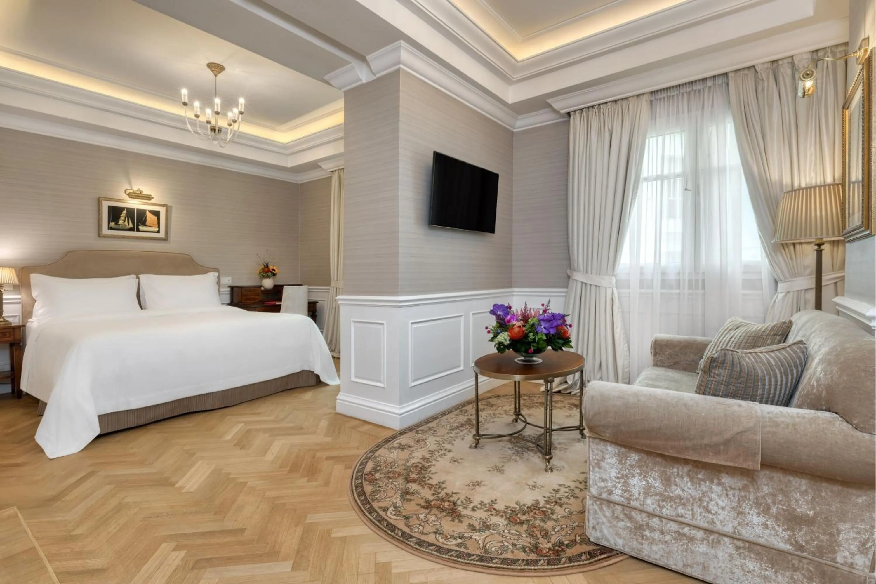 Photo of the whole room, Bed in King George, a Luxury Collection Hotel, Athens