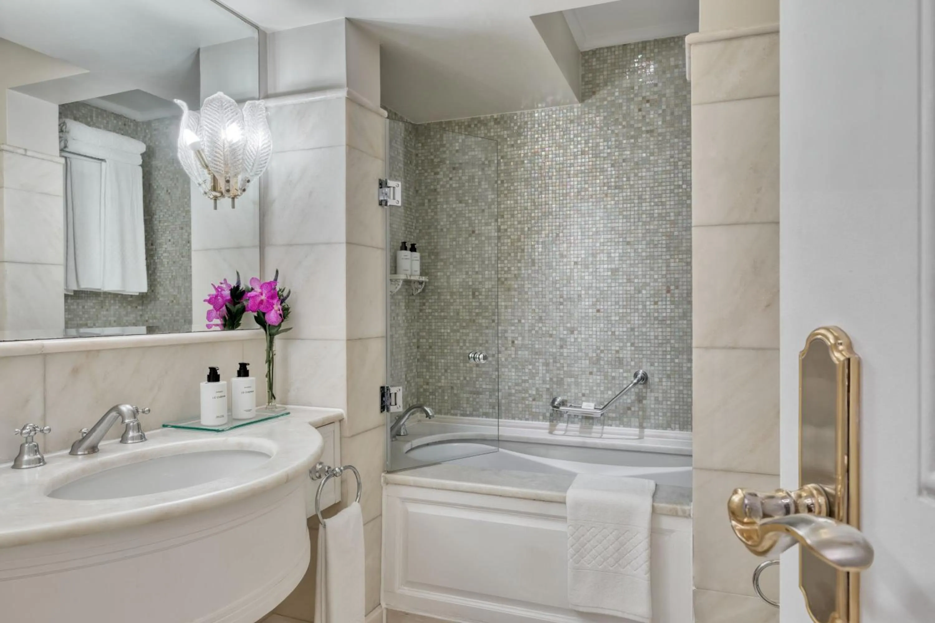 Bathroom in King George, a Luxury Collection Hotel, Athens