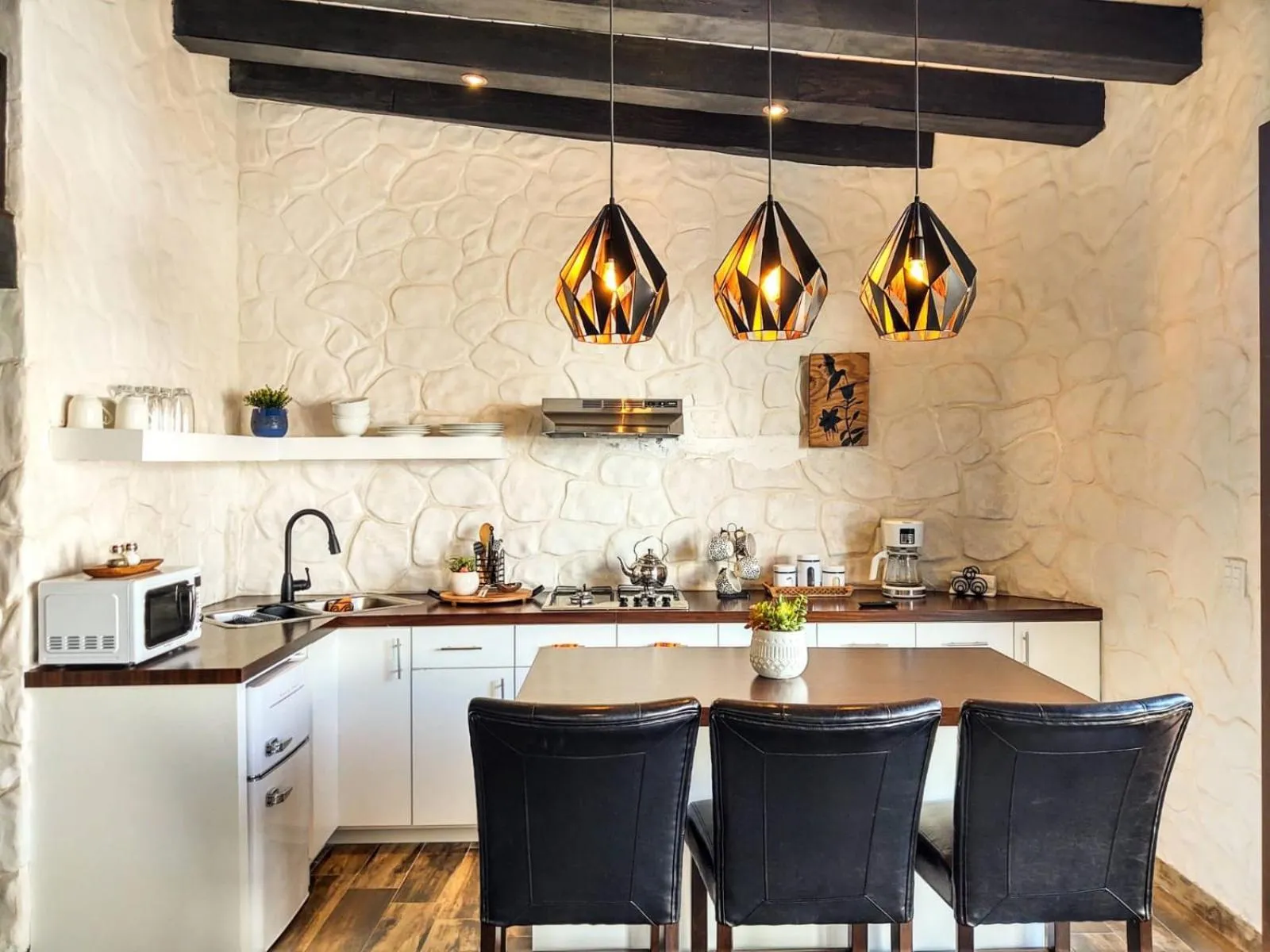 Kitchen or kitchenette in Hacienda El Galeon