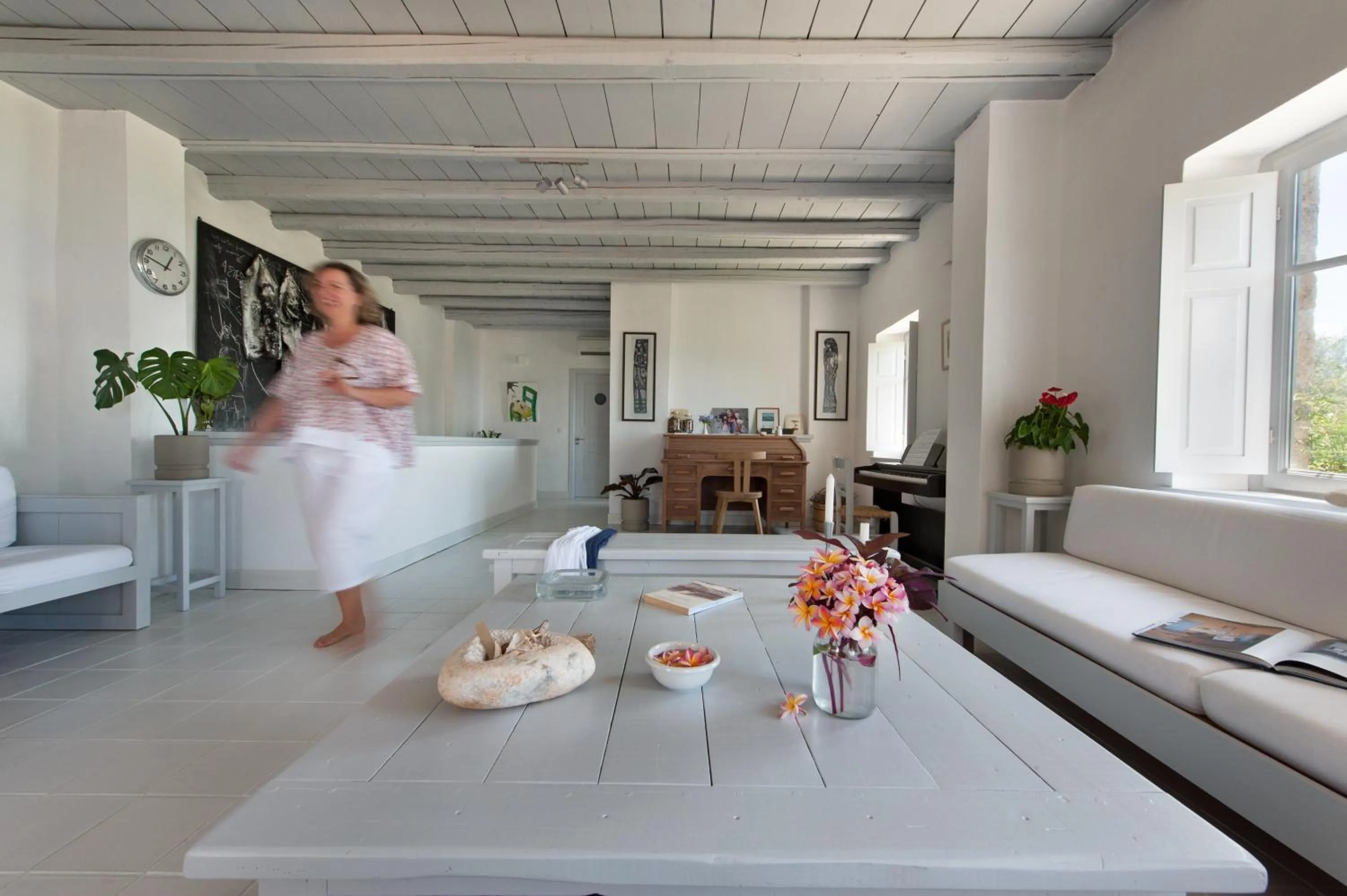 Lobby or reception in Notos Hotel Kardamili