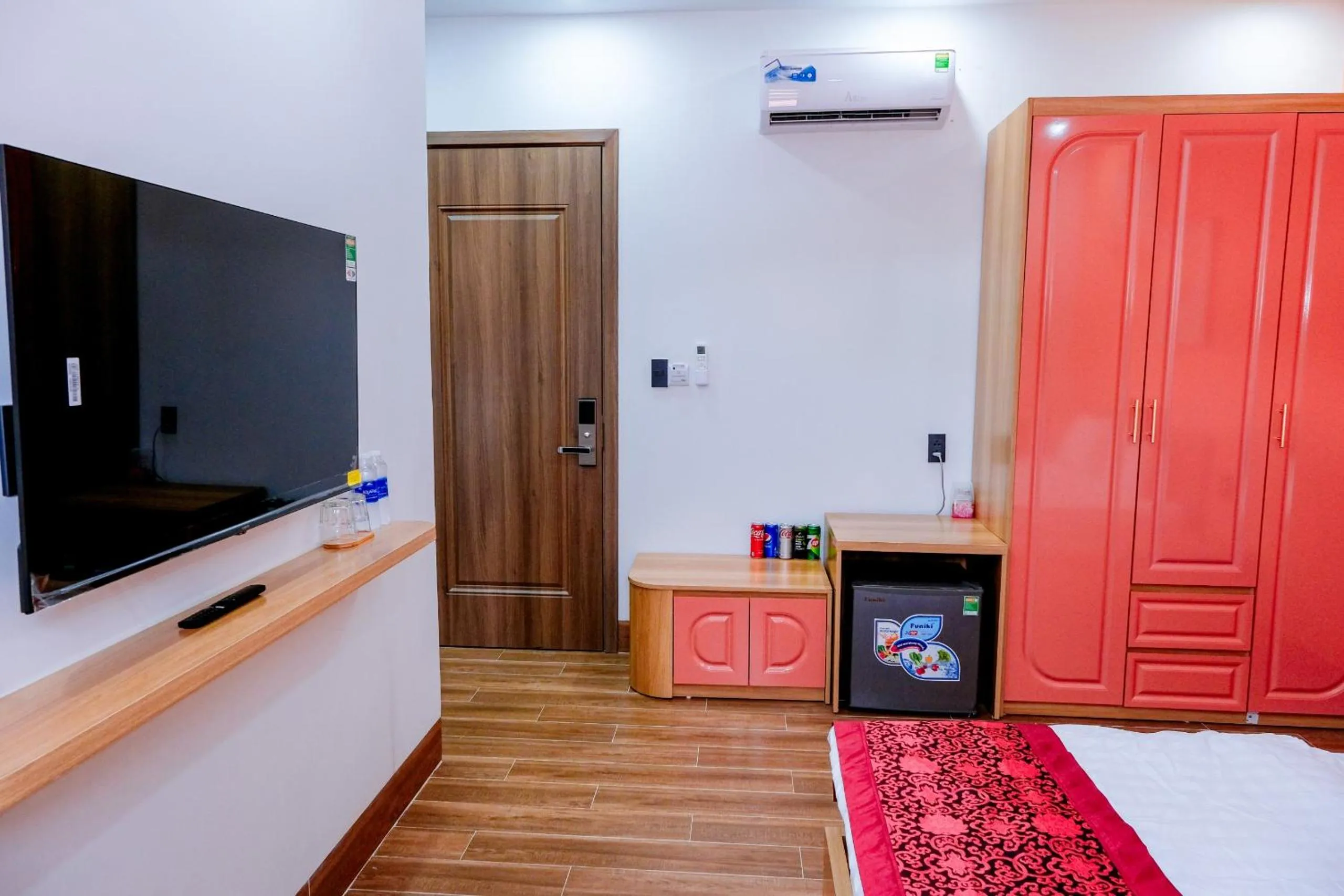 TV and multimedia in Rova Hotel Sunset Town Phu Quoc