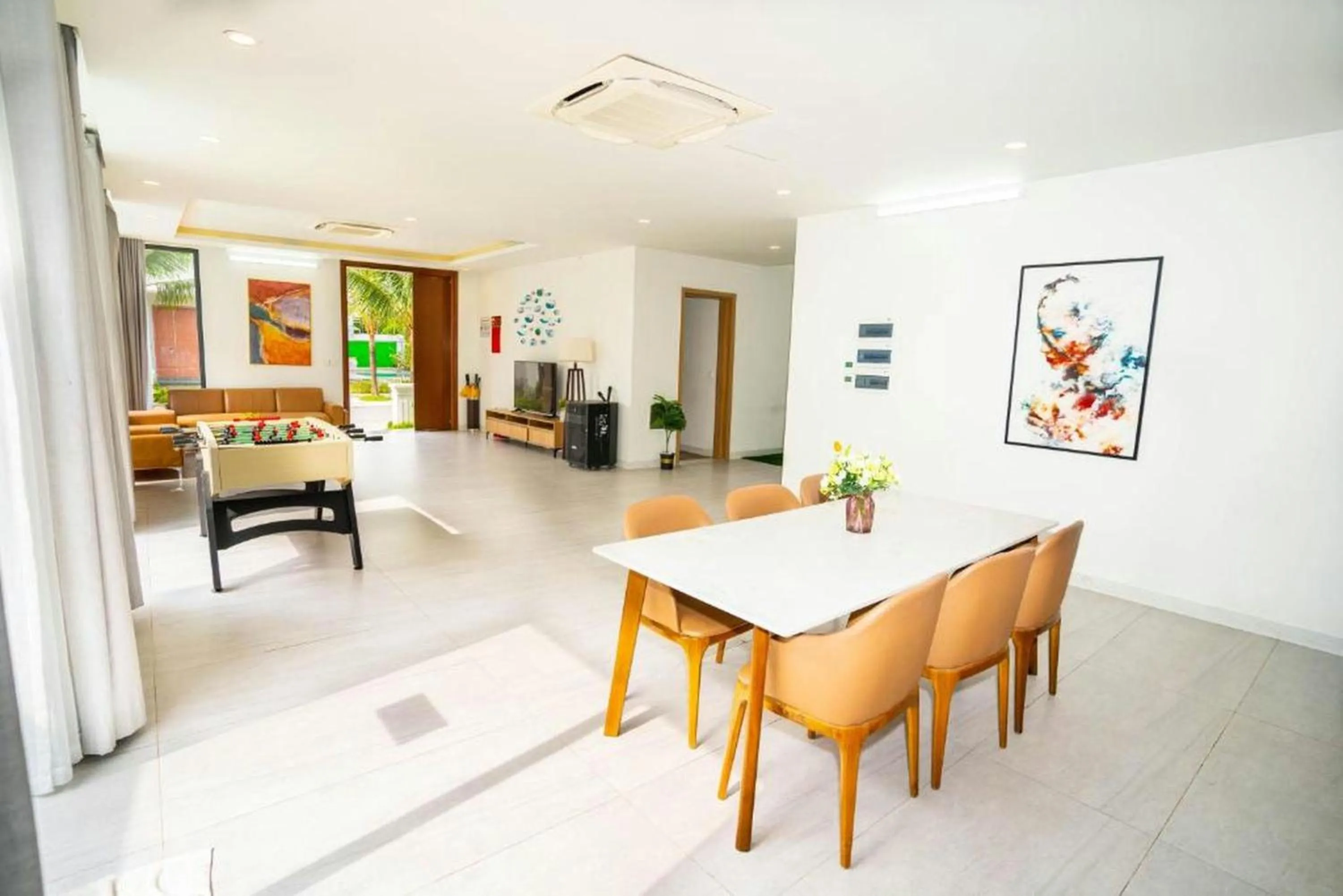Dining area in Villa FLC Sầm Sơn Ngọc Trai - Ngay Gần Biển