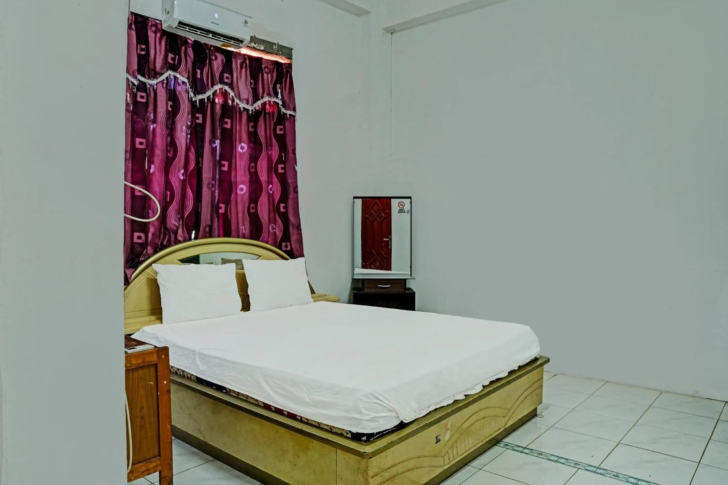 Bedroom, Bed in Hotel O Kost Axcel