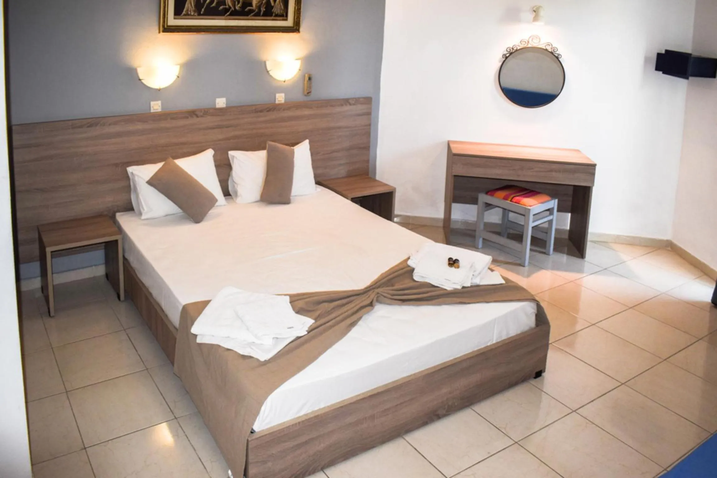 Bedroom, Bed in White Palace Studios