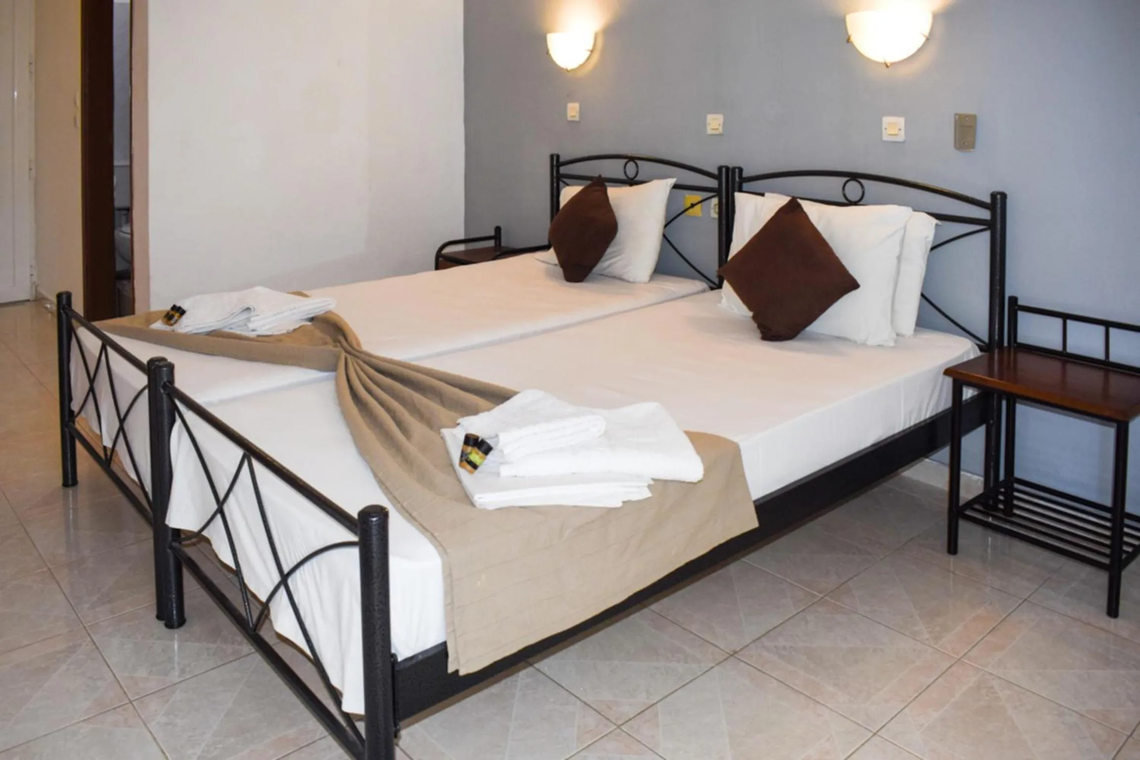 Bed in White Palace Studios