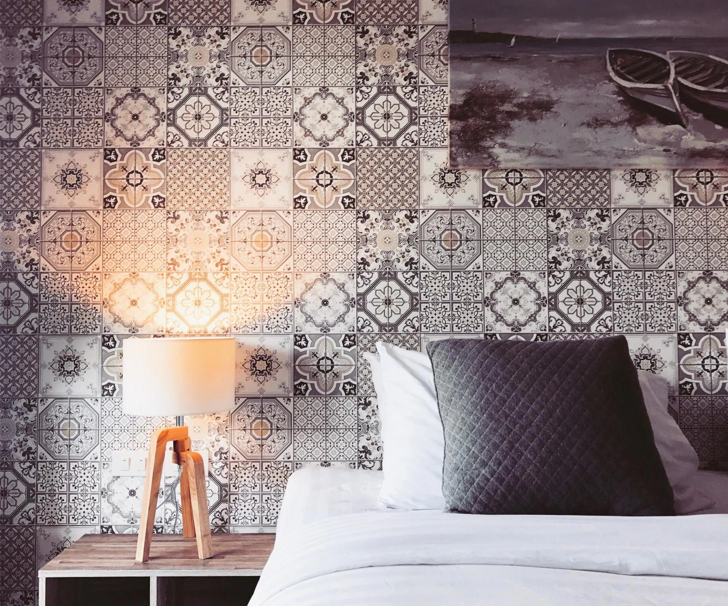 Bed in The Tamnan Pattaya Hotel & Resort