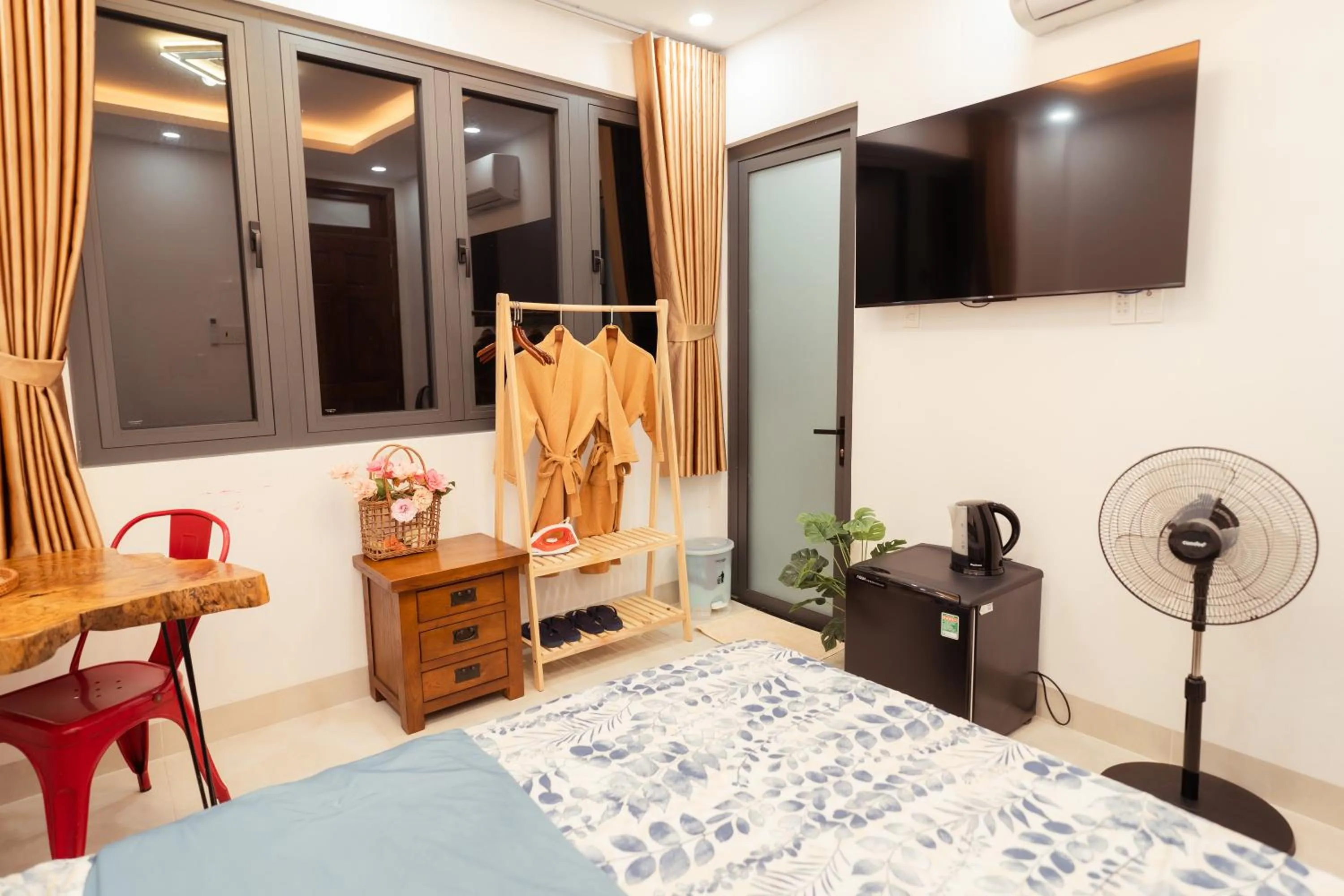 Bedroom, Bed in The Sophia Apartment - Thao Dien Central