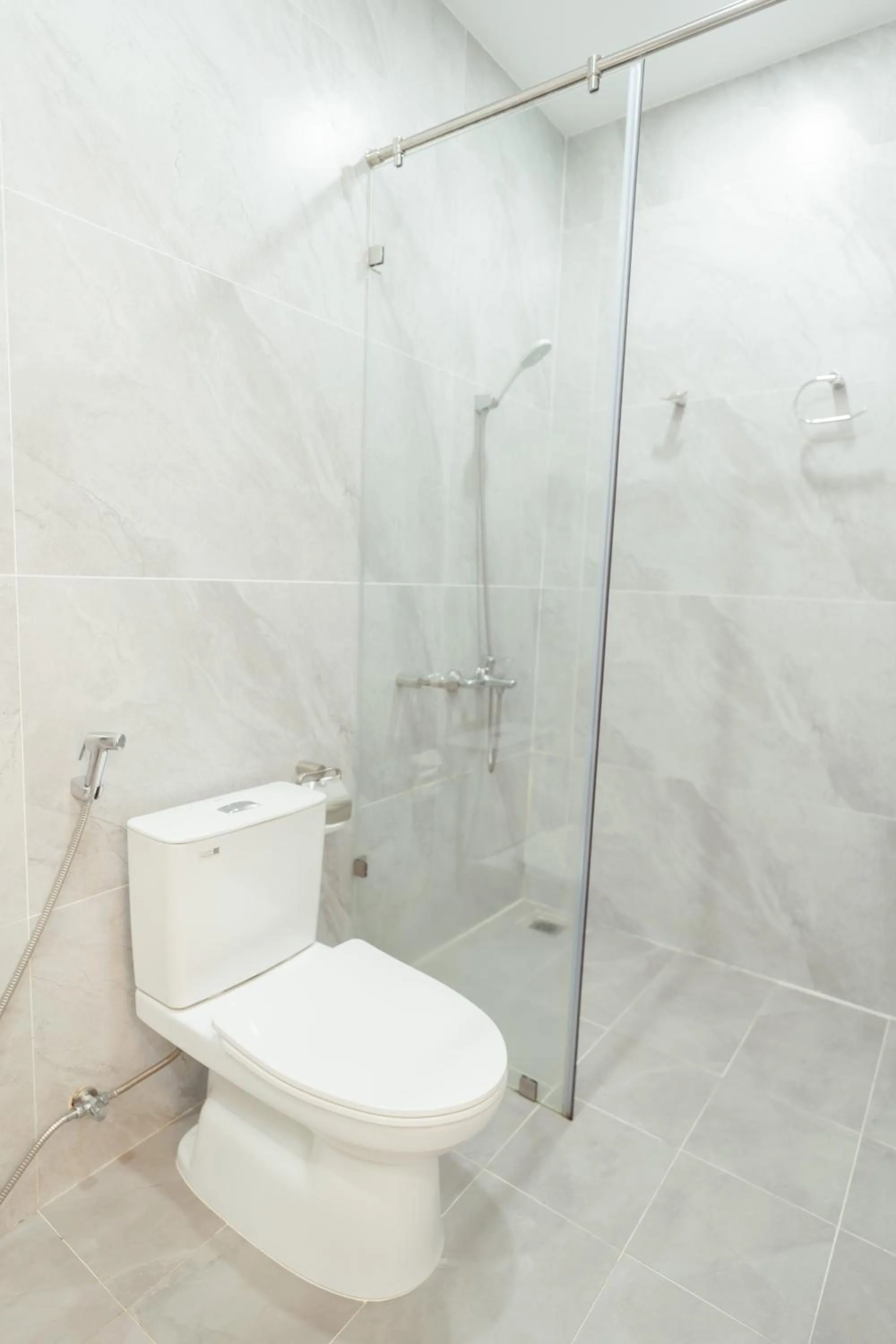 Shower in The Sophia Apartment - Thao Dien Central