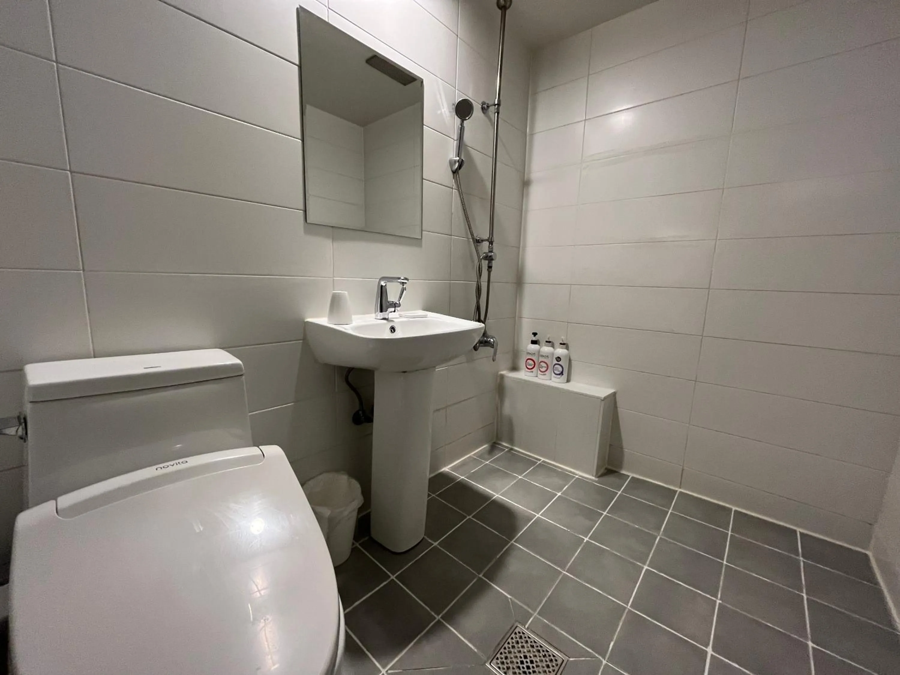 Hotel Yaja Hwajeong Station