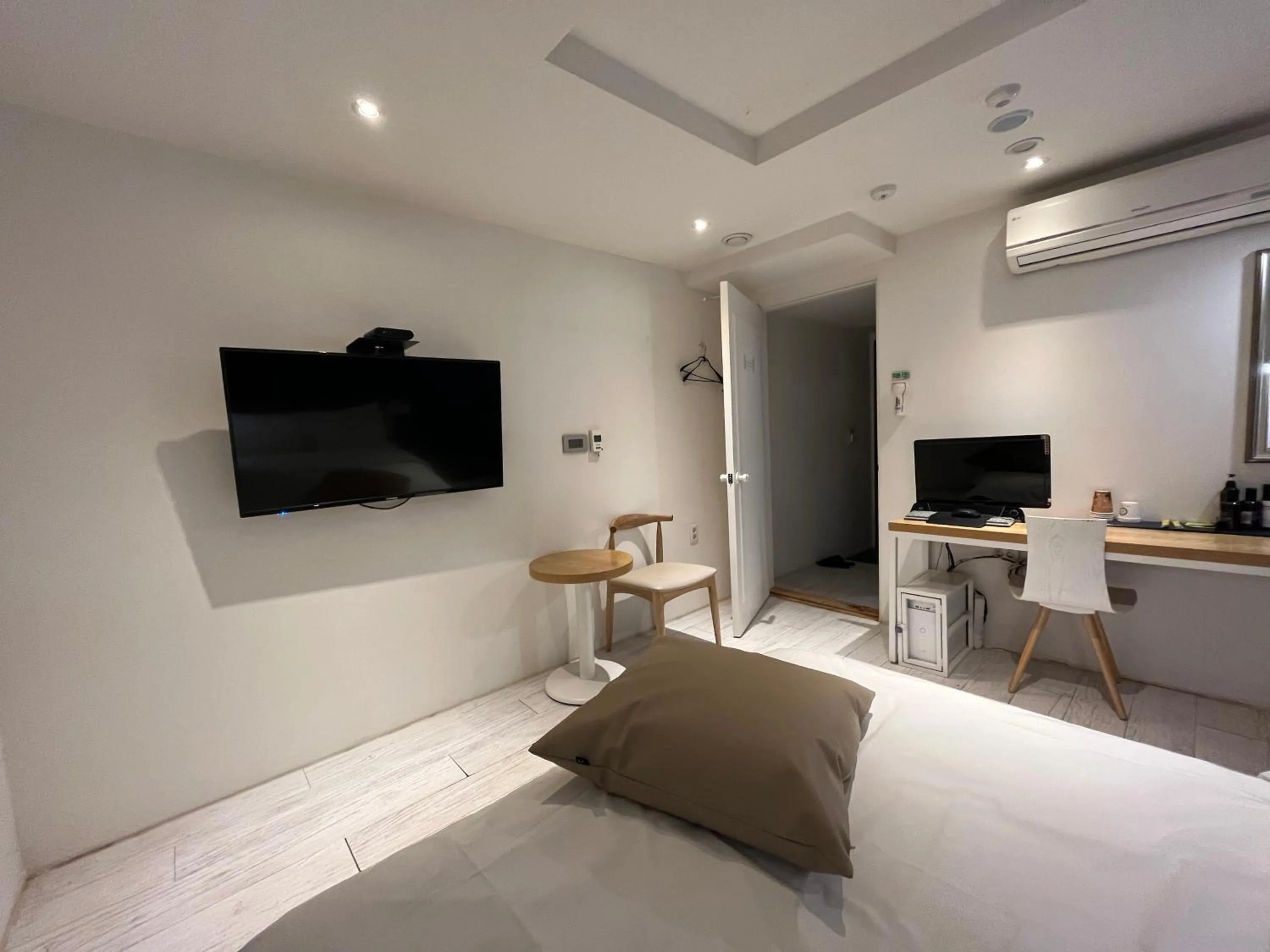 TV and multimedia, Bed in Hotel Yaja Hwajeong Station