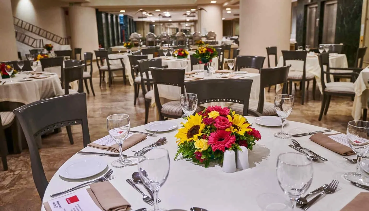 Restaurant/places to eat in Divani Palace Acropolis