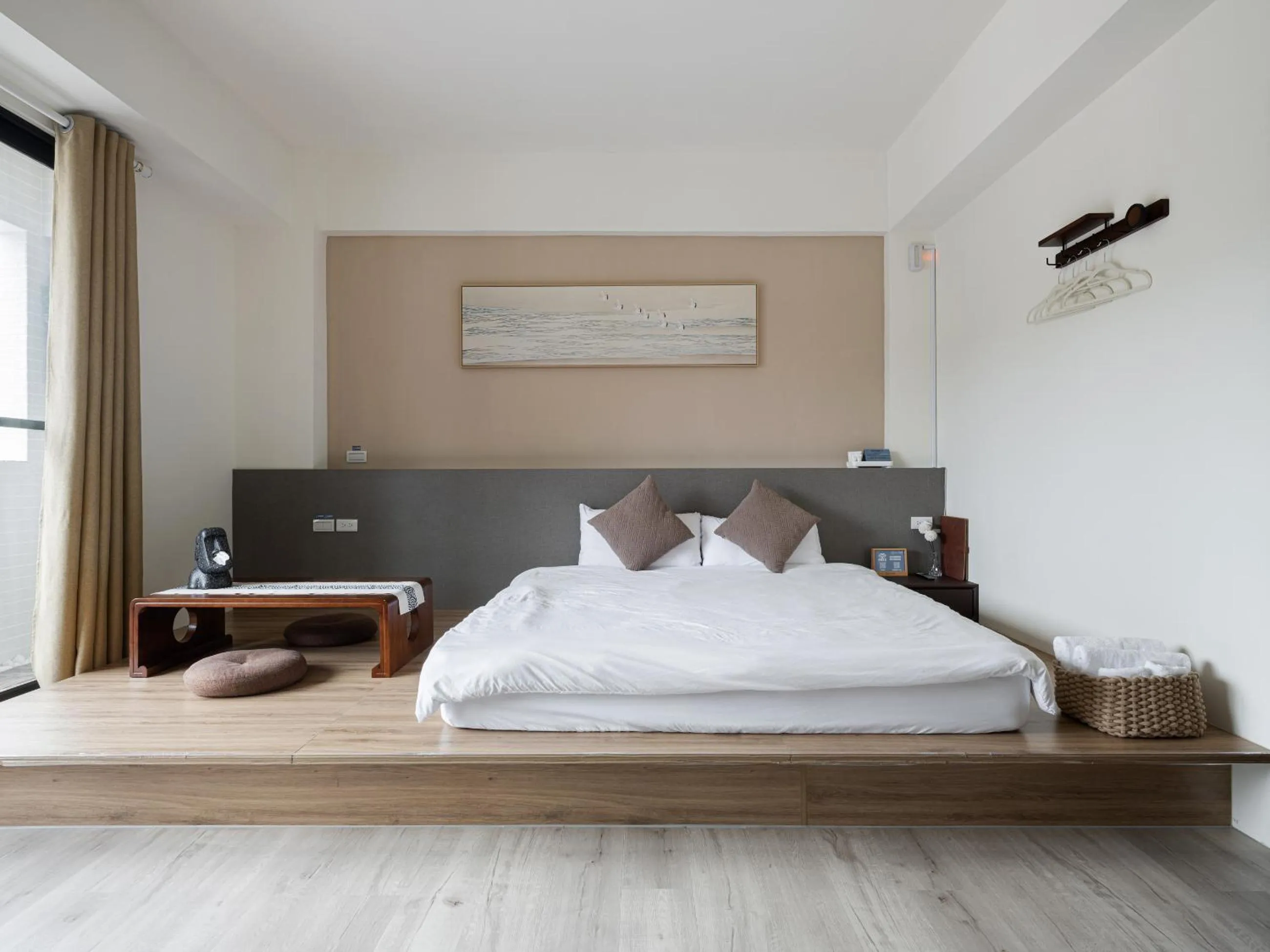 Bed in Yujing Nu Time