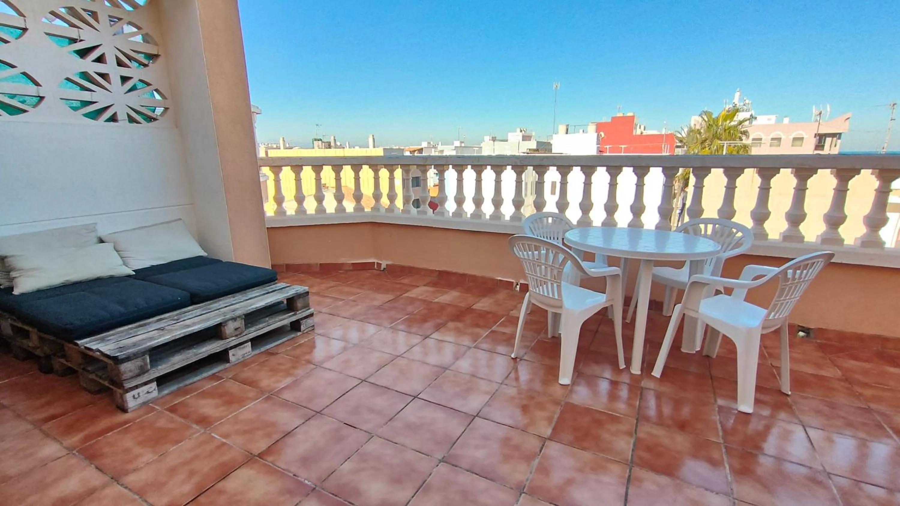 Balcony/Terrace in Playa Paradís - Primera linea de playa - AP-7 3min - Self check-in 24h