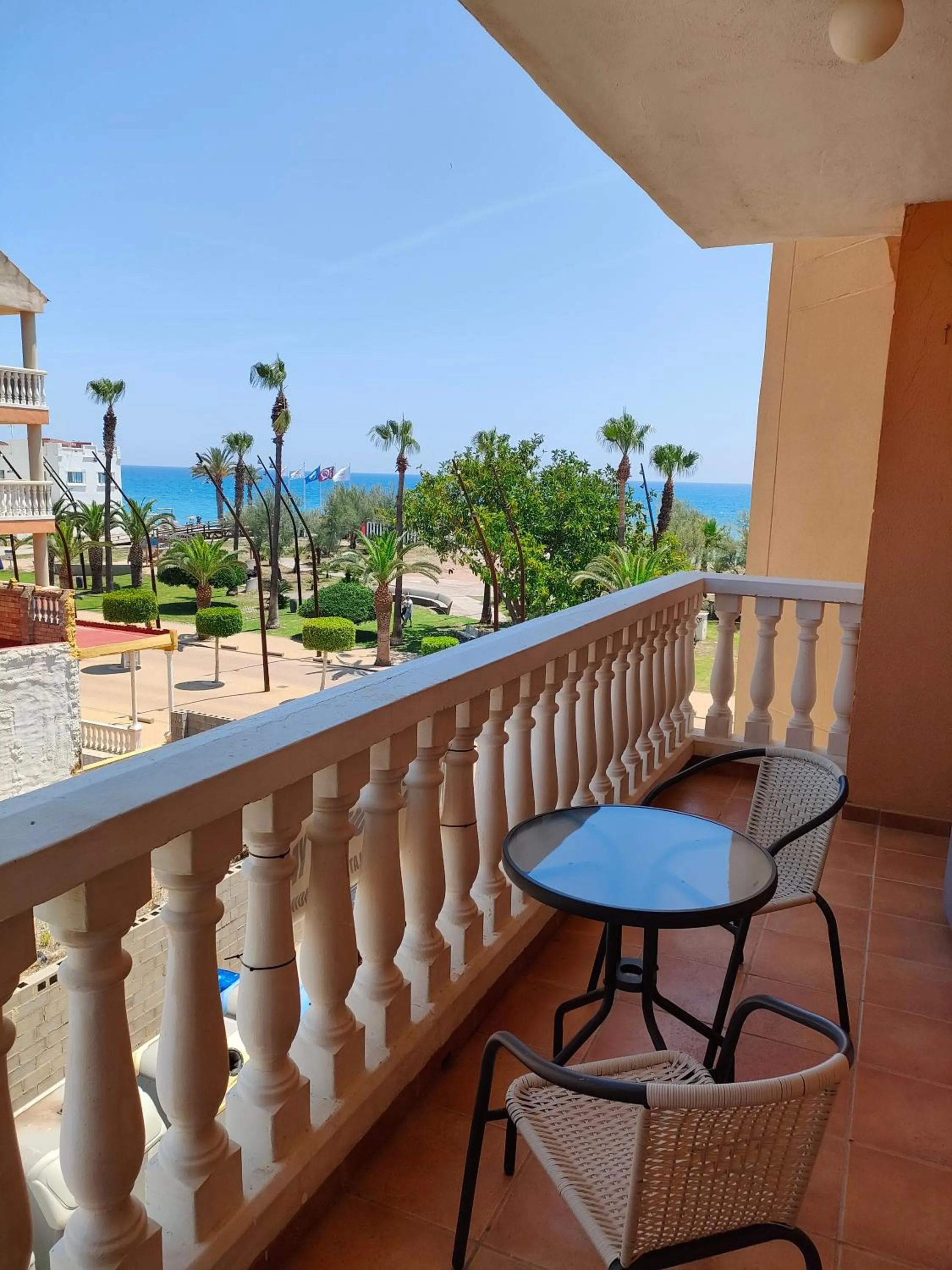 Balcony/Terrace in Playa Paradís - Primera linea de playa - AP-7 3min - Self check-in 24h