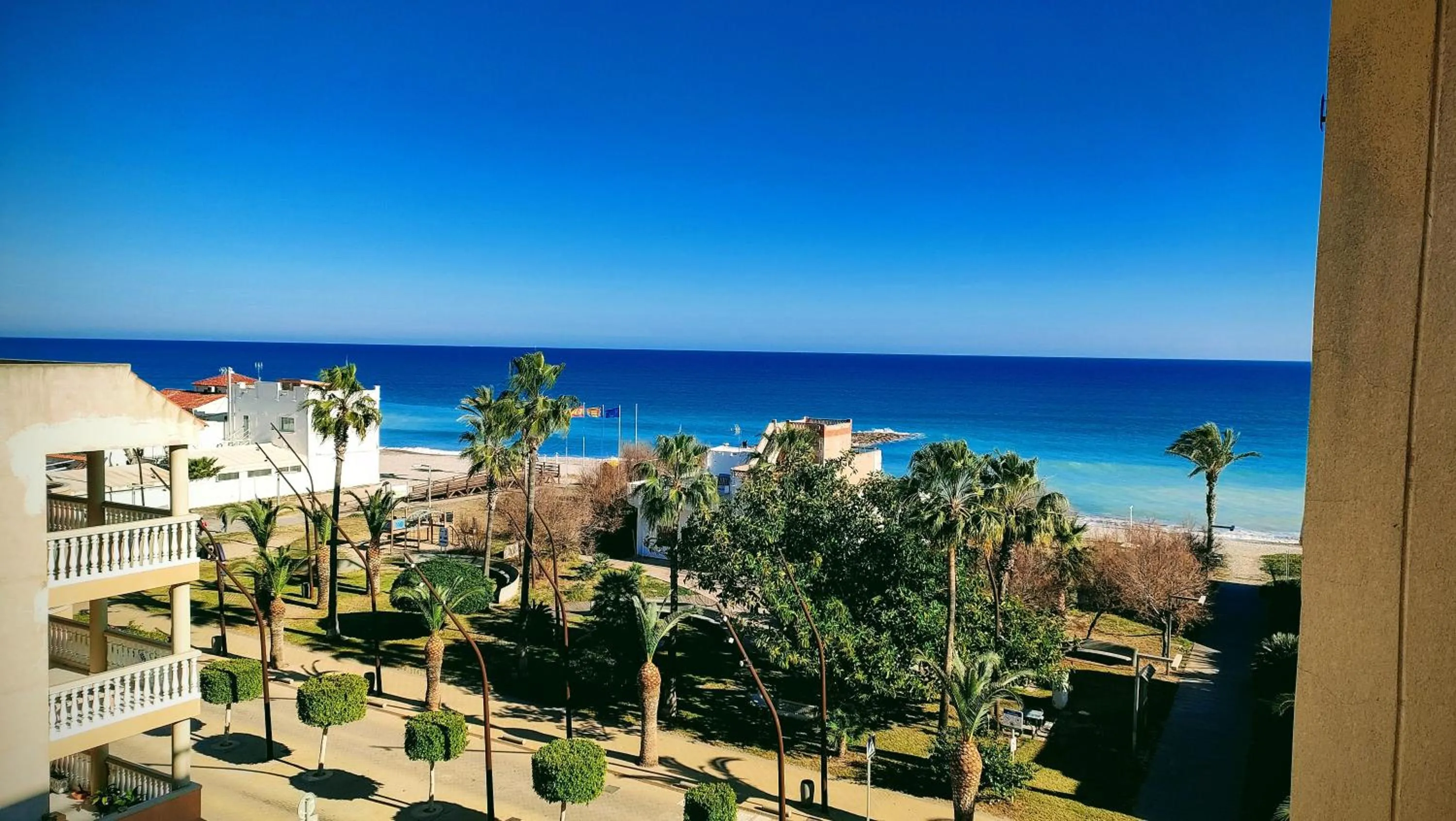 Sea view in Playa Paradís - Primera linea de playa - AP-7 3min - Self check-in 24h