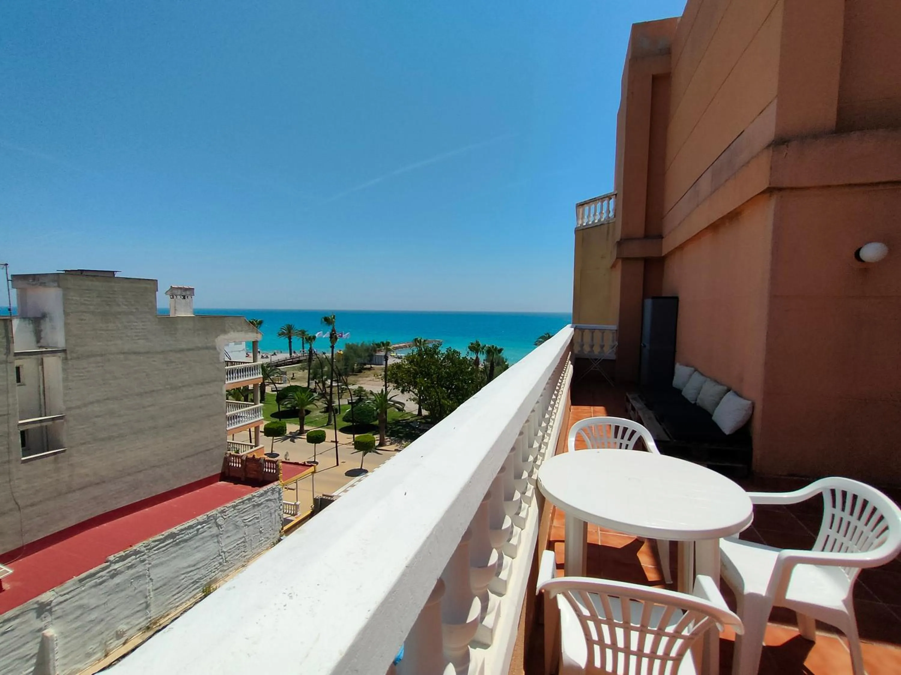 Balcony/Terrace in Playa Paradís - Primera linea de playa - AP-7 3min - Self check-in 24h