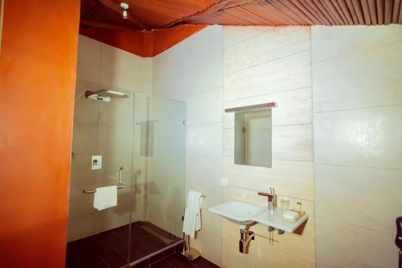 Shower in Trois Ore Residences & Green Earth Bistro