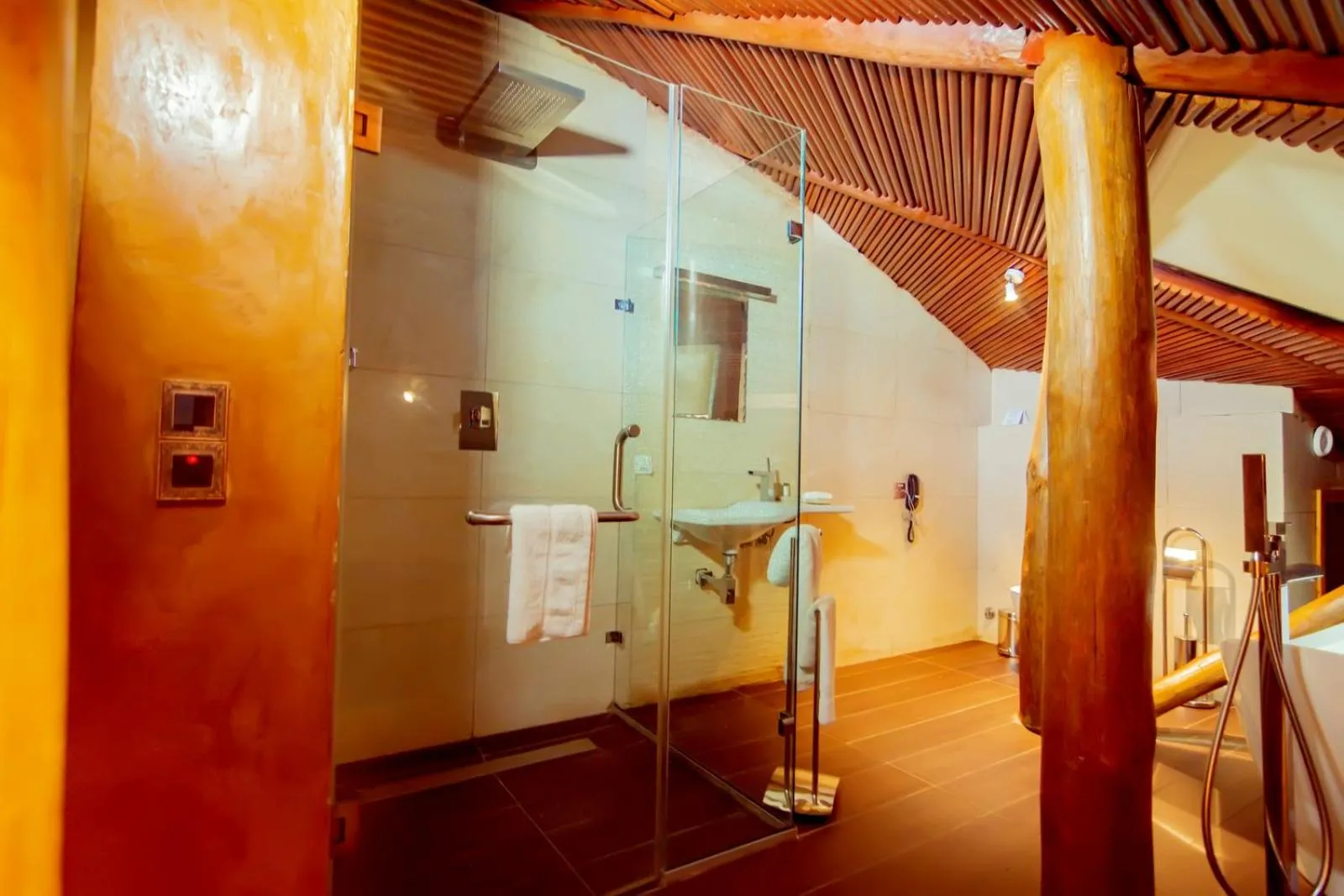 Shower, Bed in Trois Ore Residences & Green Earth Bistro