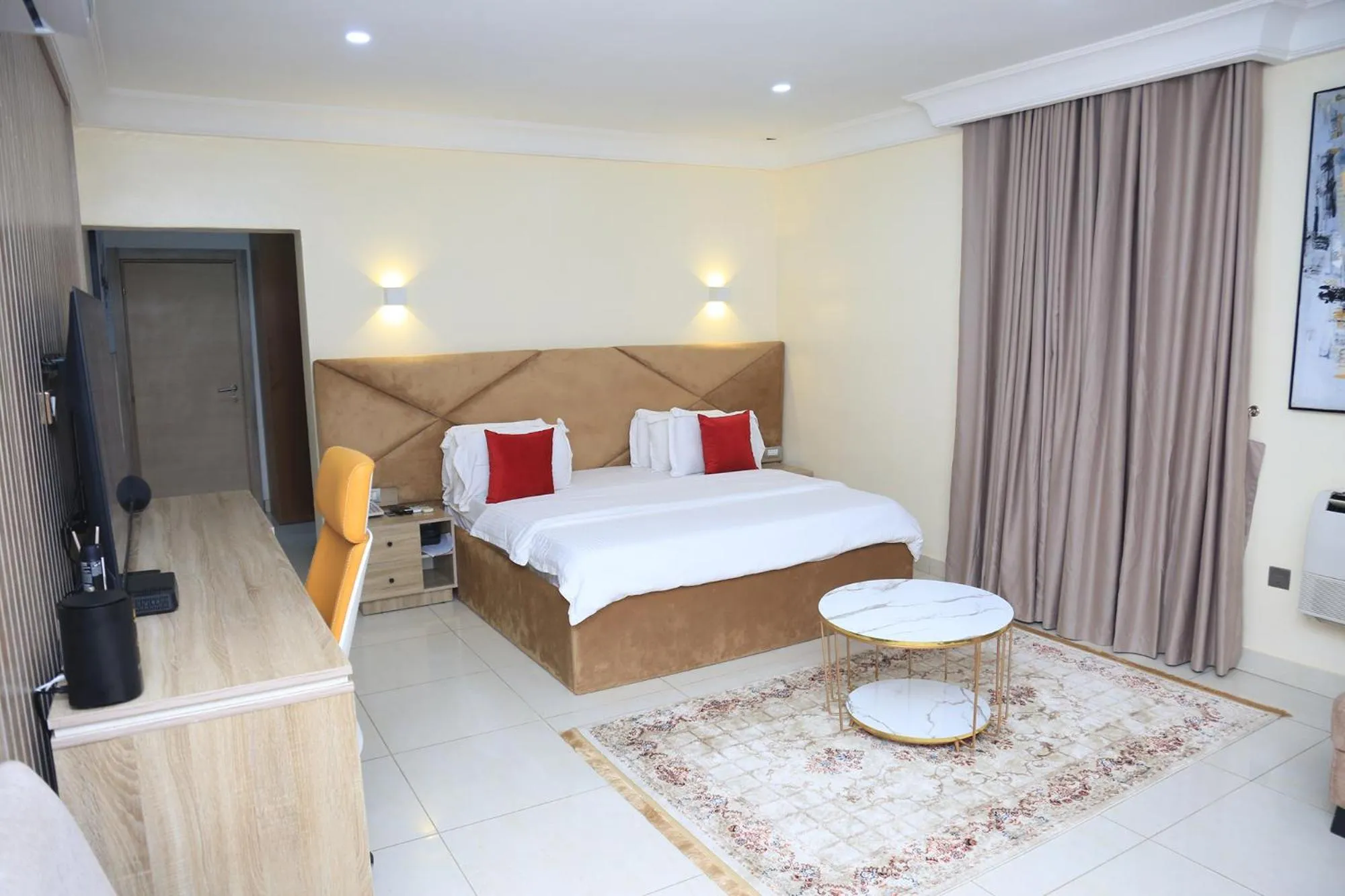 Bedroom, Bed in House 24